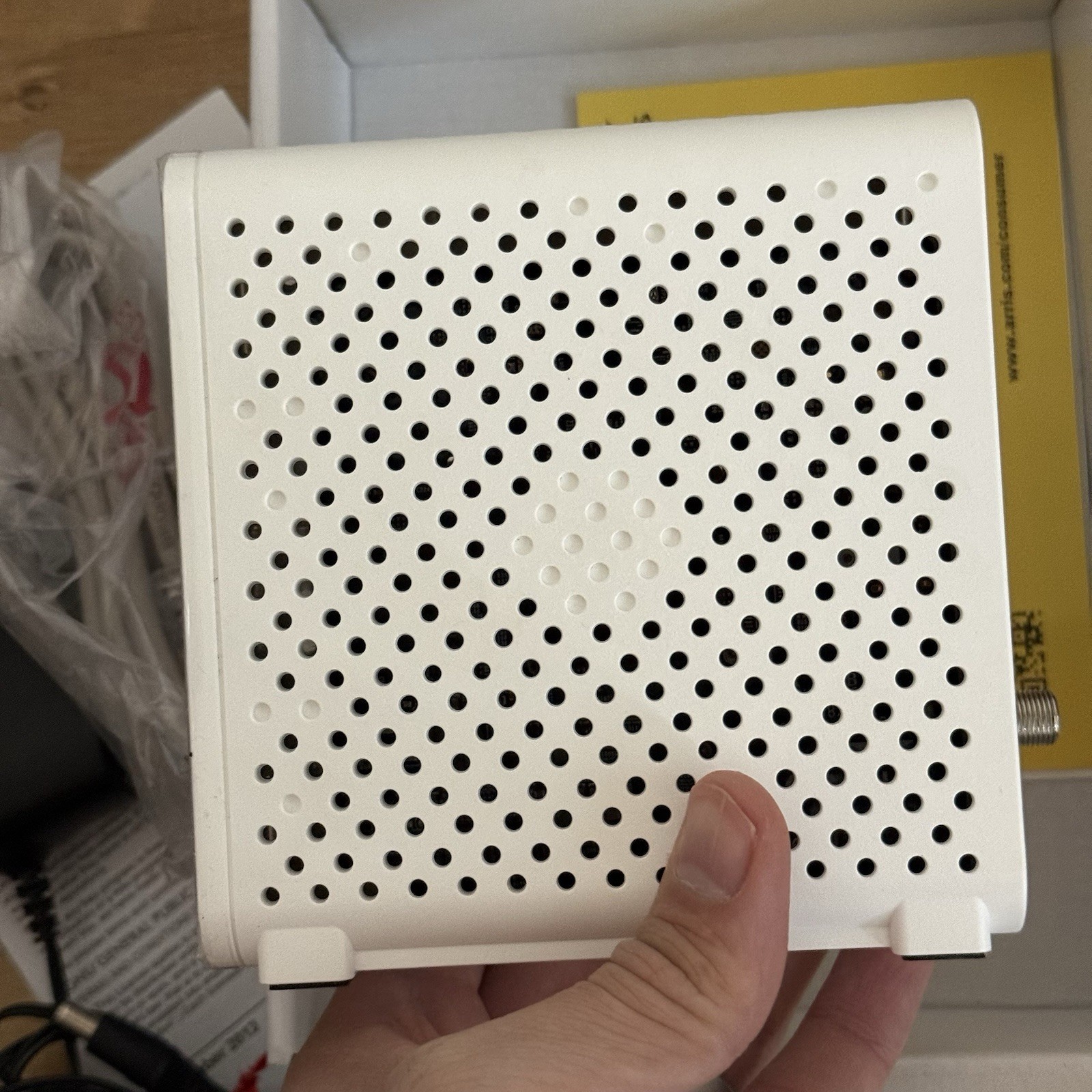 Arris SB6183 Surfboard DOCSIS 3.0 16×4 Cable Modem 686 MBPS Xfinity Spectrum