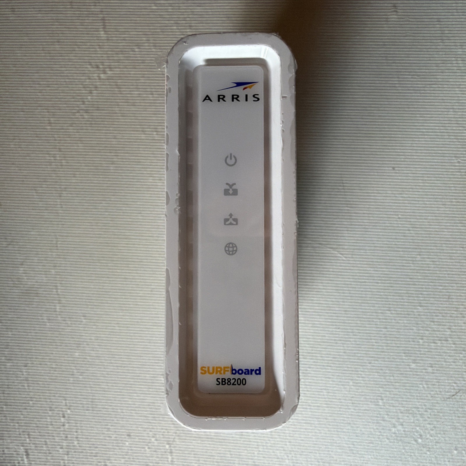 ARRIS – SURFboard SB8200 32 x 8 DOCSIS 3.1 Gig-Speed Cable Modem – White READ