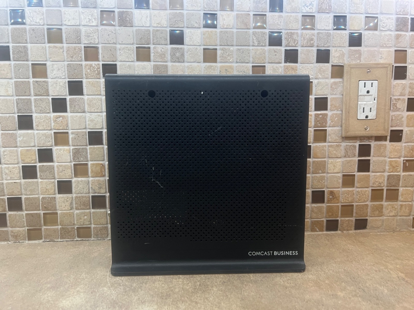 Cisco 105 Dpc3939 Xfinity Xb3 Dual Band WiFi Modem Router Voice Gateway