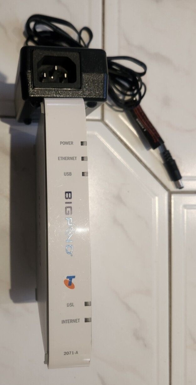 Telstra 2Wire Gateway 2071-A ADSL/2/2 + Modem