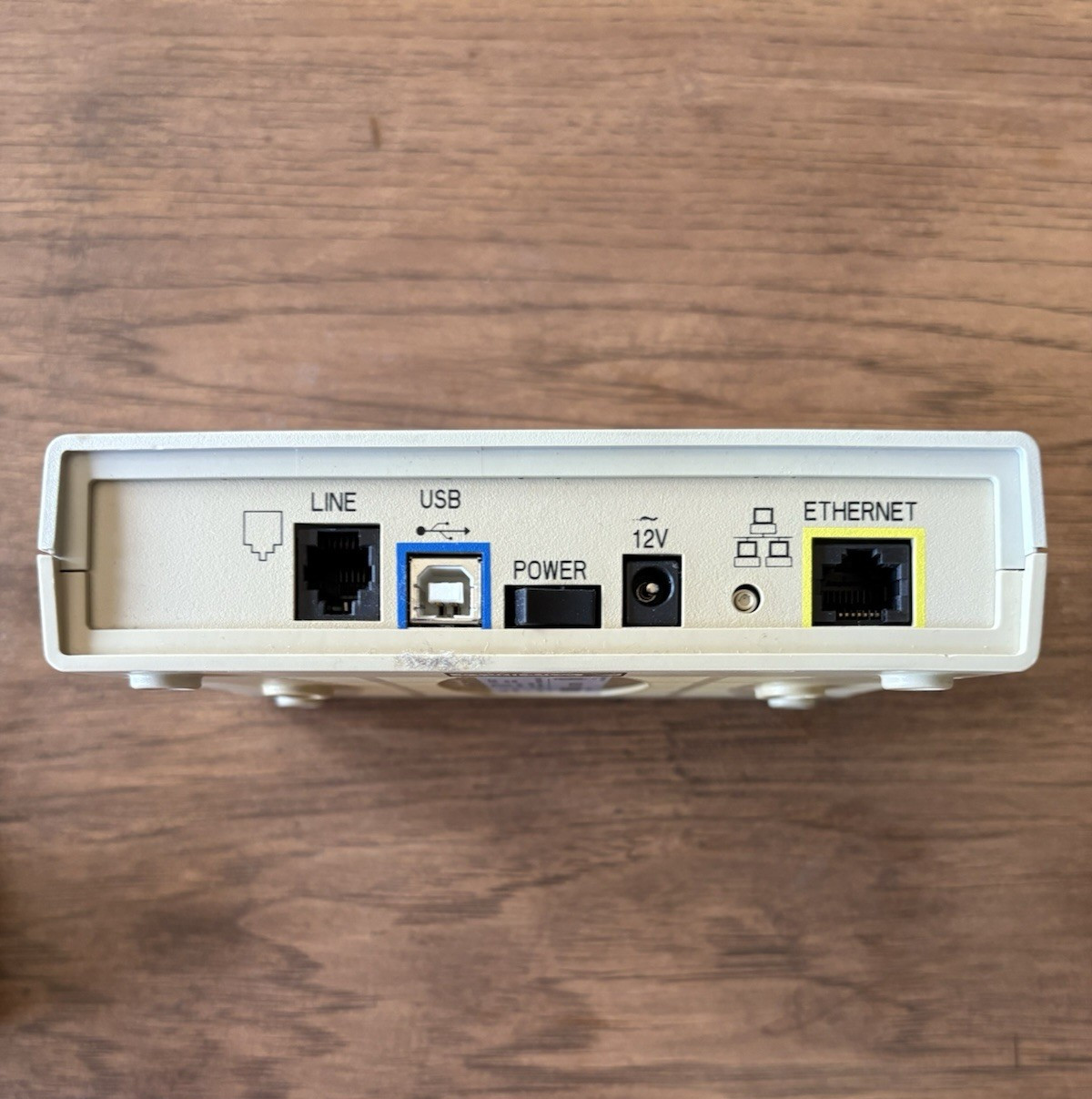 Westell Model 2200 A90-220015-04 DSL Wired Modem Router With Power Cord