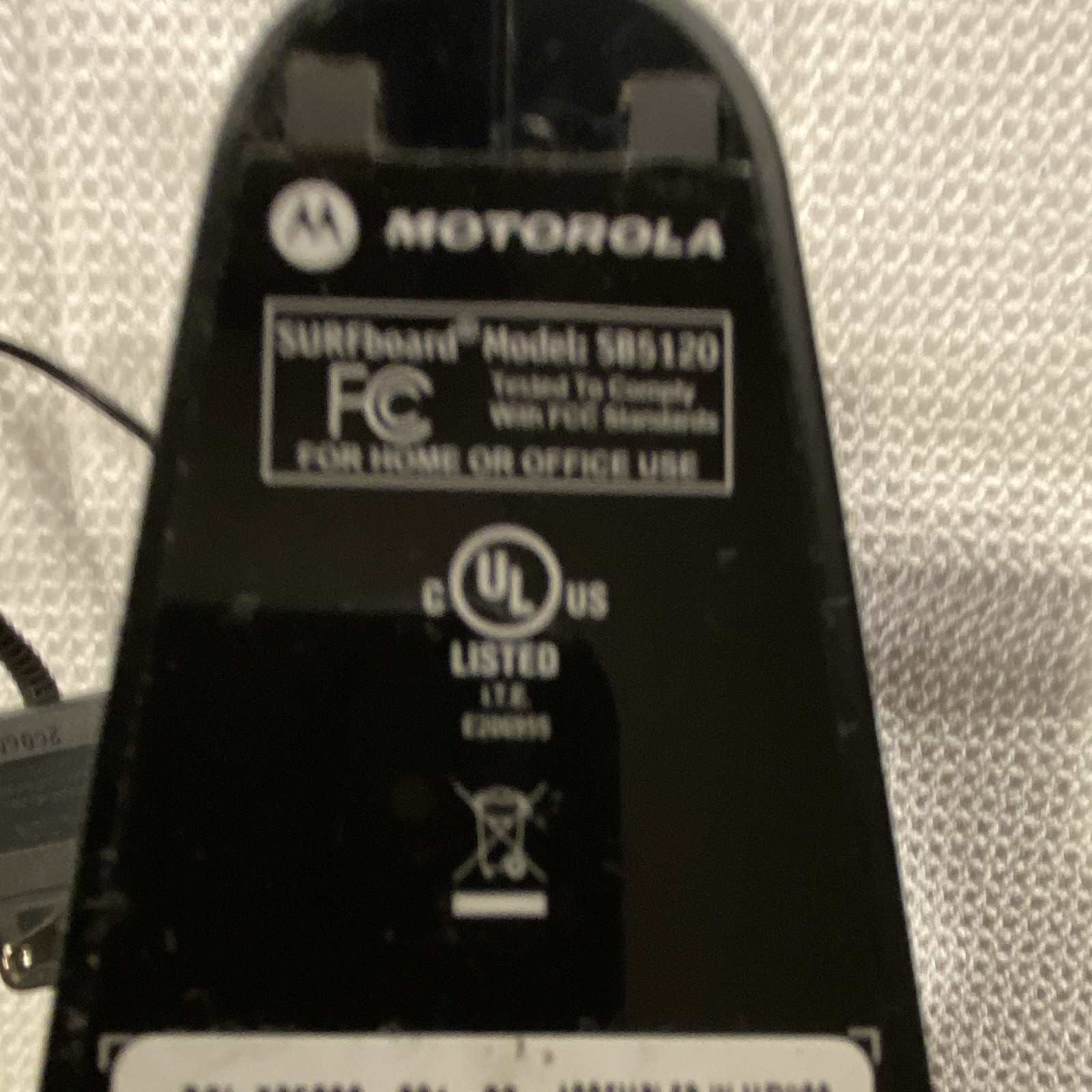 Motorola SURFboard SB5120 DOCSIS 2.0 Cable Modem 38 Mbps USB/Ethernet Black