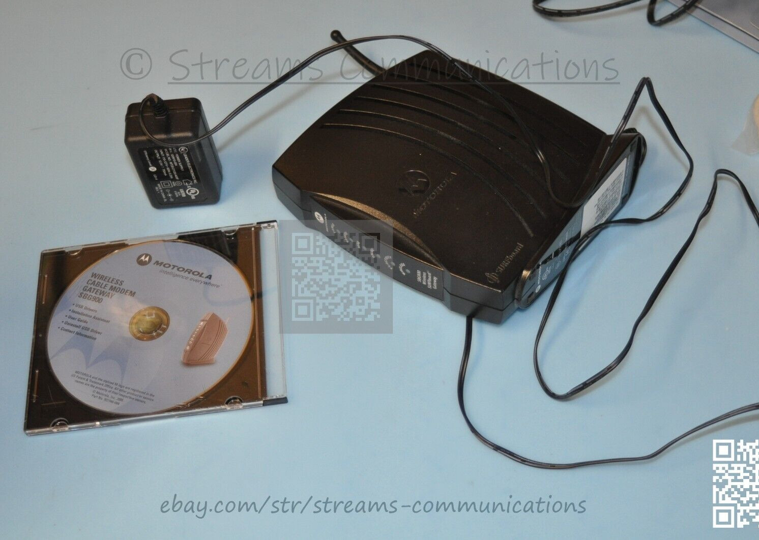 Motorola Surfboard Wireless Cable Modem Gateway Model SBG900 w/AC Adapter 494020