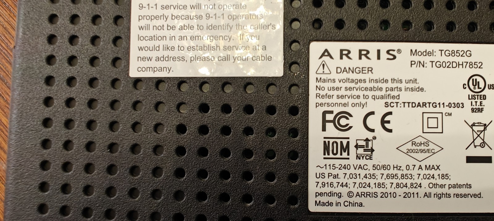 USED Arris TG862G Wireless DOCSIS 3.0 Cable Gateway Router Modem WITH battery