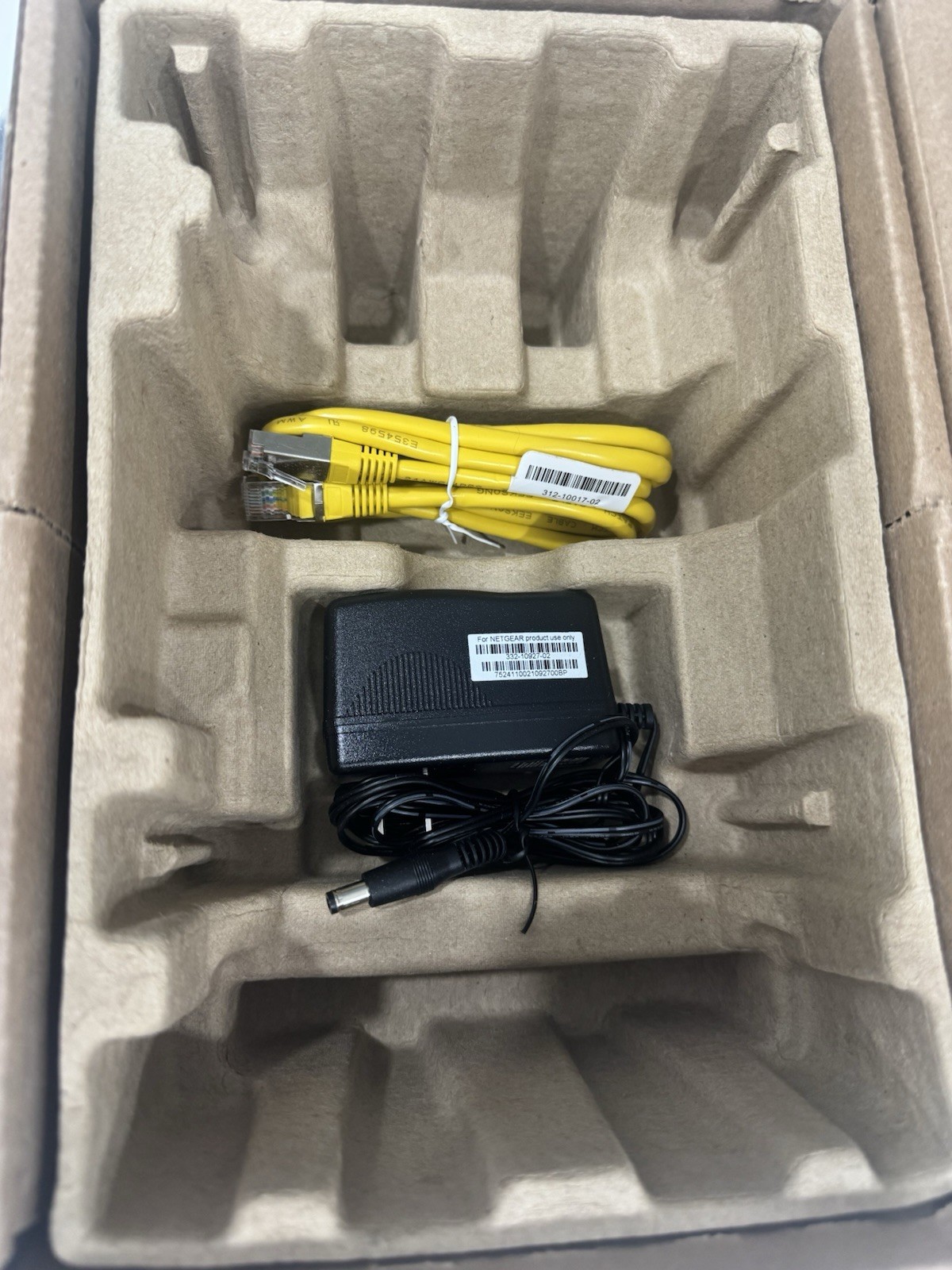 *Read* Netgear Nighthawk CM1000V2 Ultra-High Speed Modem DOCSIS 3.1 refurbished