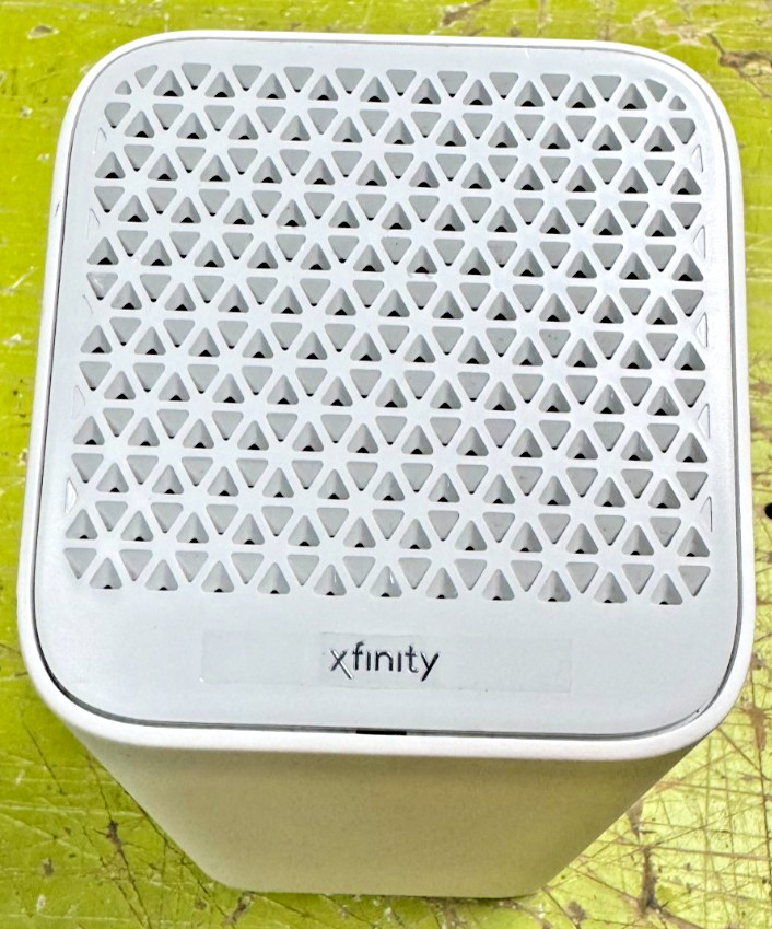 Xfinity Home WiFi Router Modem 4-Ports White XB7-CM With Power Adapter FOR PART