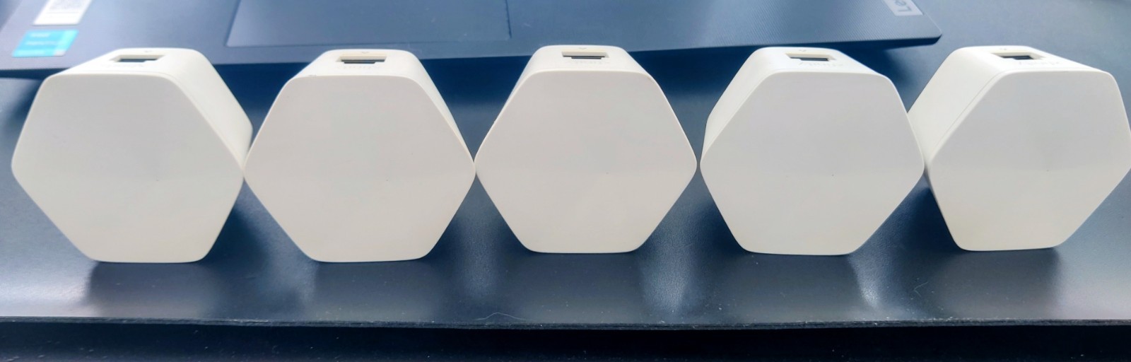 Genuine Xfinity xFi Pods WiFi Network Range Extenders, 1st Gen, XE1-S. 5 pack!