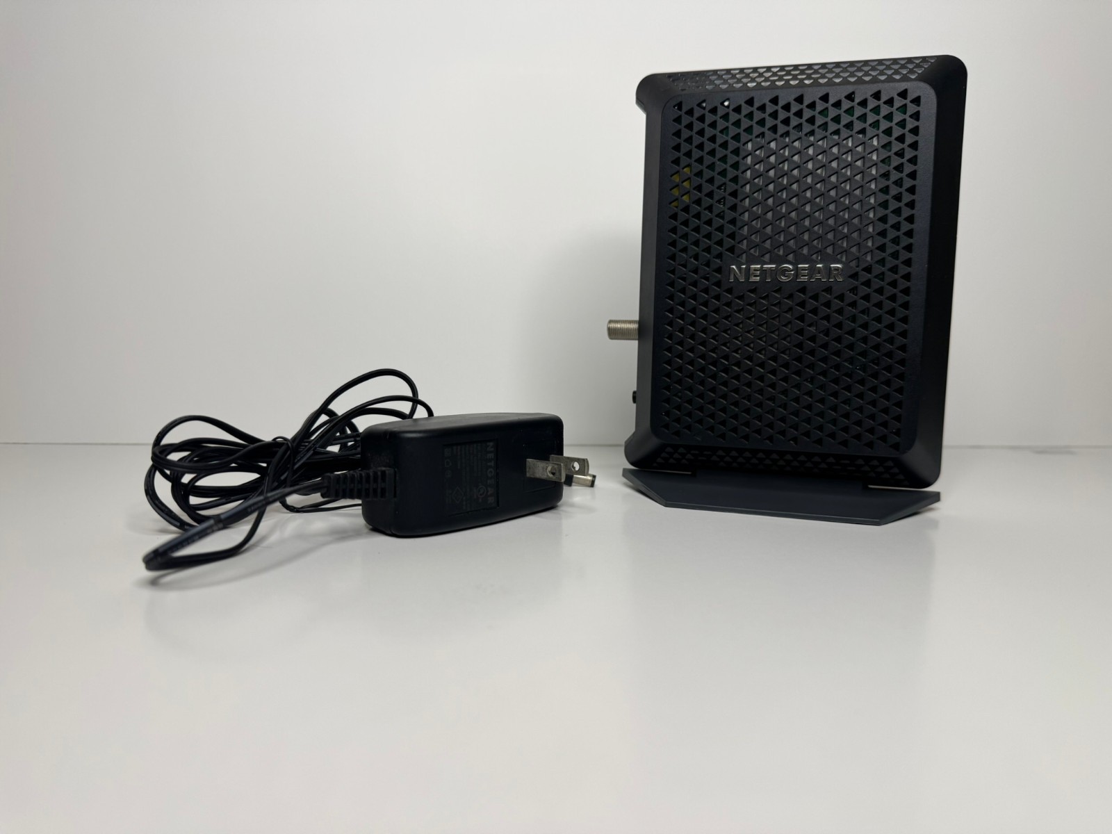 NETGEAR CM700-100NAS Cable Modem – Used, Tested