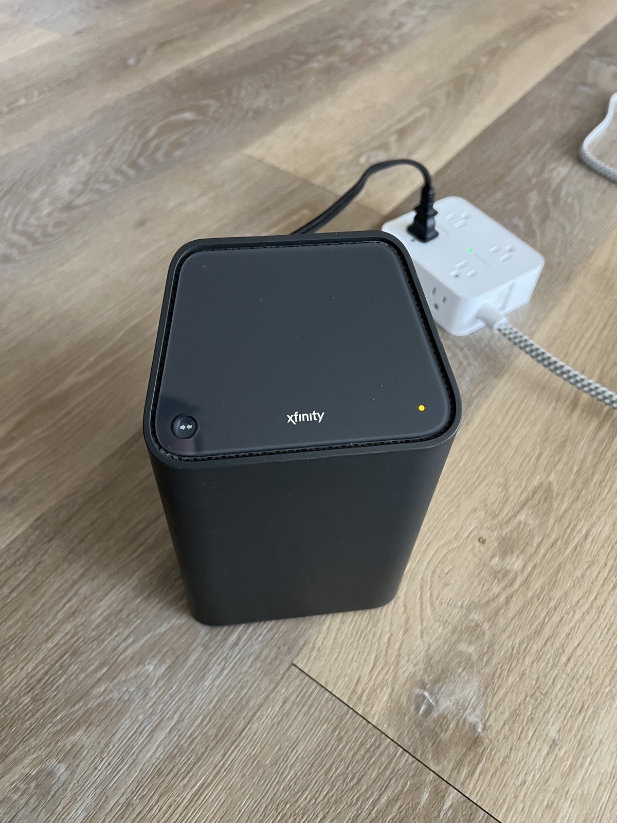 Xfinity XB6-T CGM4140COM WiFi Router & Cable Modem – w/ Power & Coax Cable