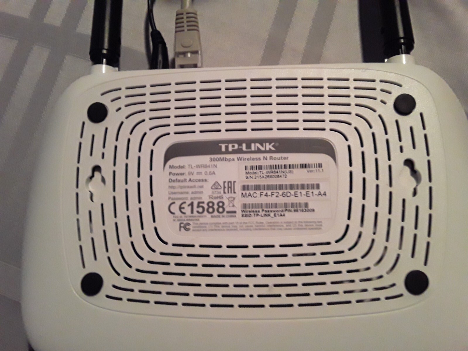 Arris Surfboard Cable Modem SB6121 AND TP-Link 300 Mbps Wireless Router