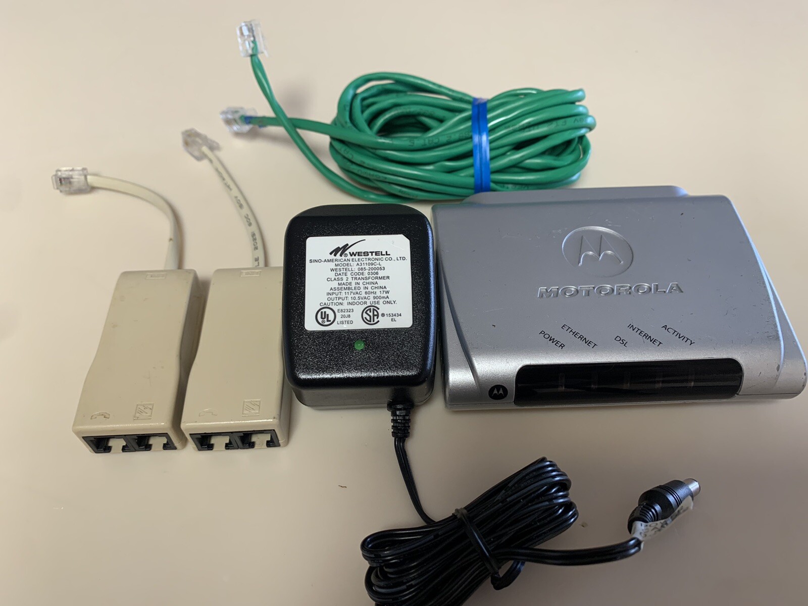 Motorola DSL Ethernet Modem Model 2210-02-1006 with power cord and cables Miami