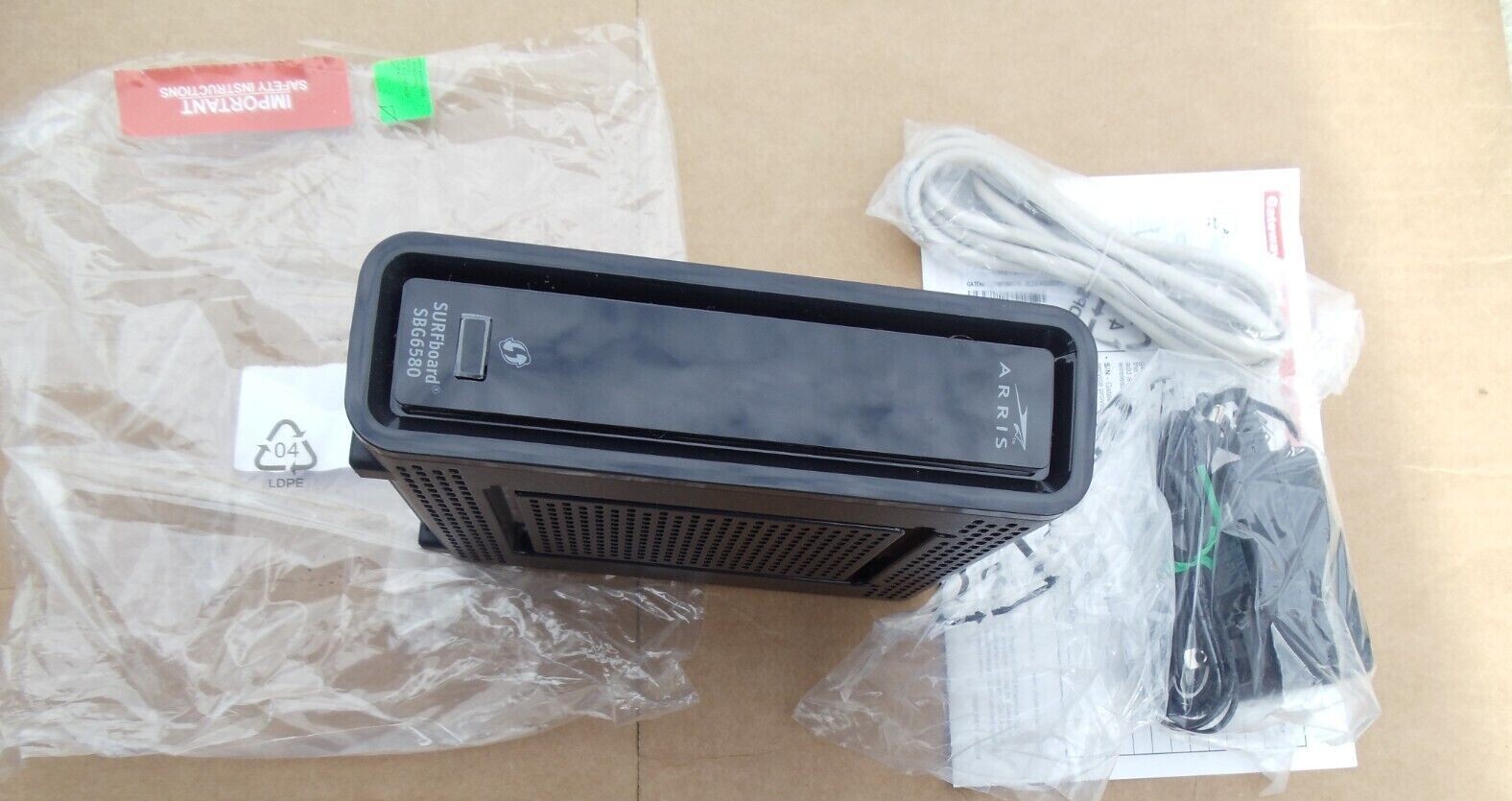 Motorola Arris Surfboard Modem/WiFi Router N300 Dual Band Model SBG6580