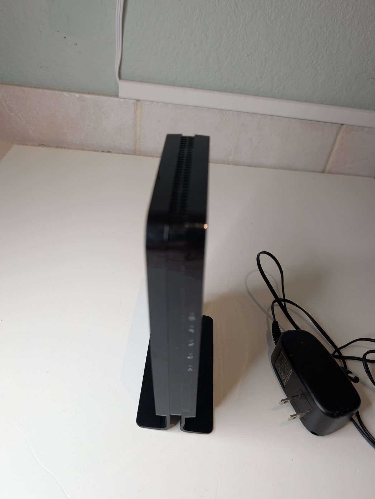 NETGEAR Cm500 16×4 DOCSIS 3.0 Cable Modem Max Download Speeds of 686mbps