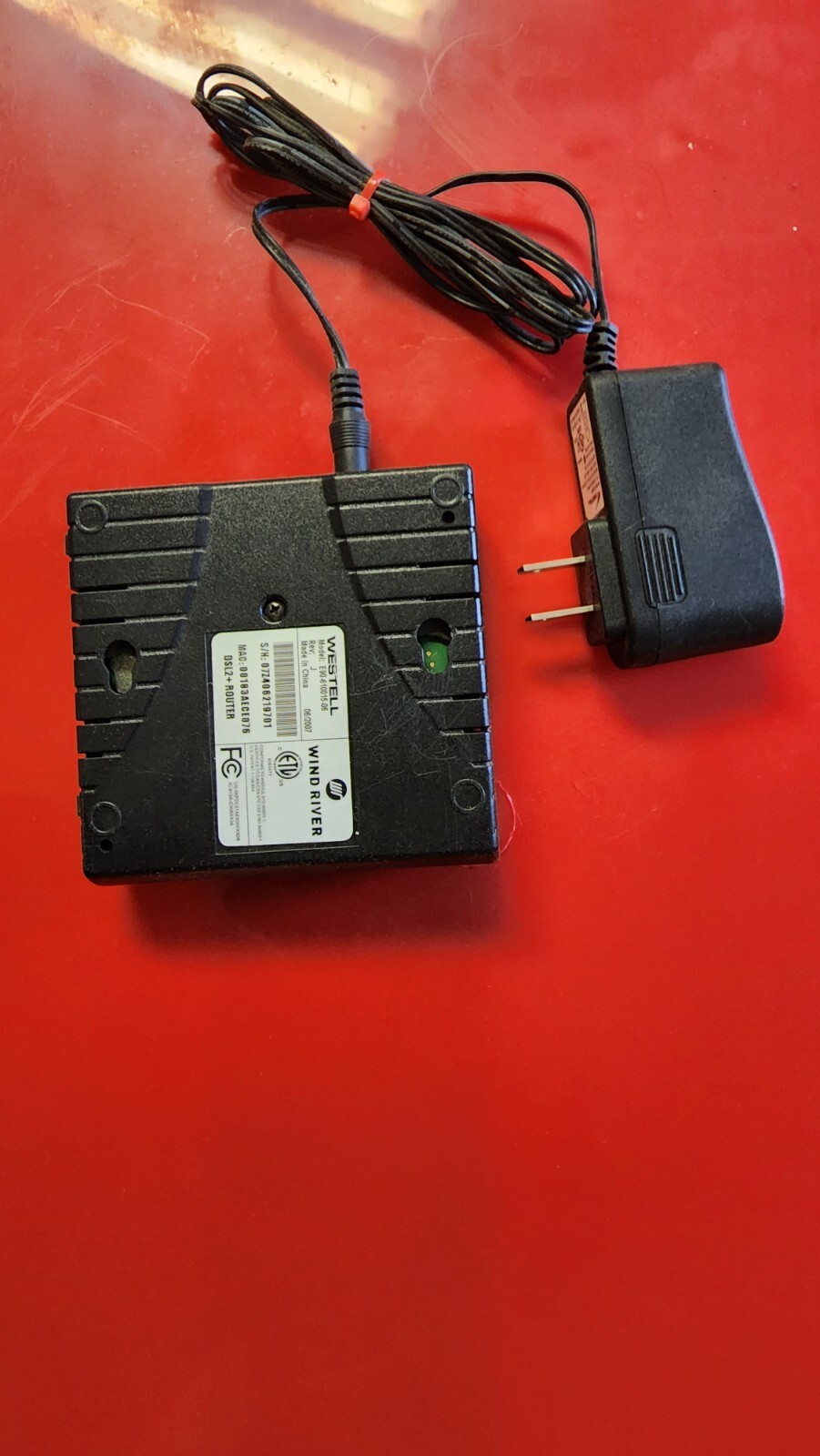 WESTELL 6100 MODEL F90-610025-06 Rev N DSL ROUTER w/ AC Adapter Black