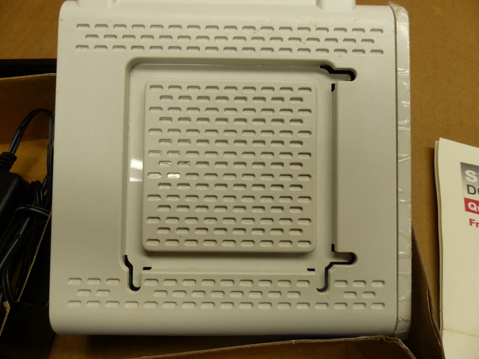ARRIS SURFboard SB6141 Motorola Surf Board Modem 400 Series