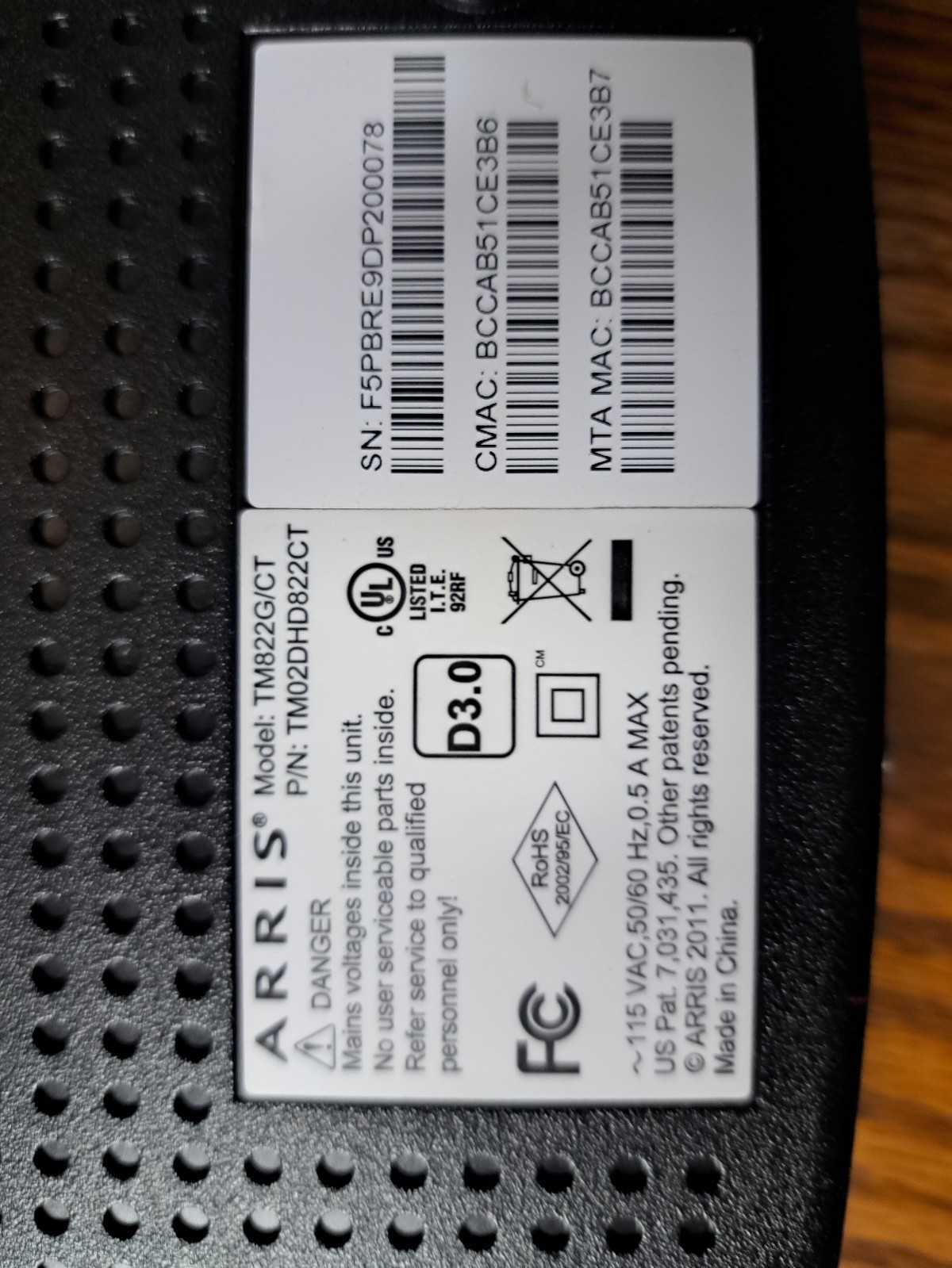 ARRIS TM822R Internet &amp Voice DOCSIS 3.0 Modem – Tested & working, Good Con.