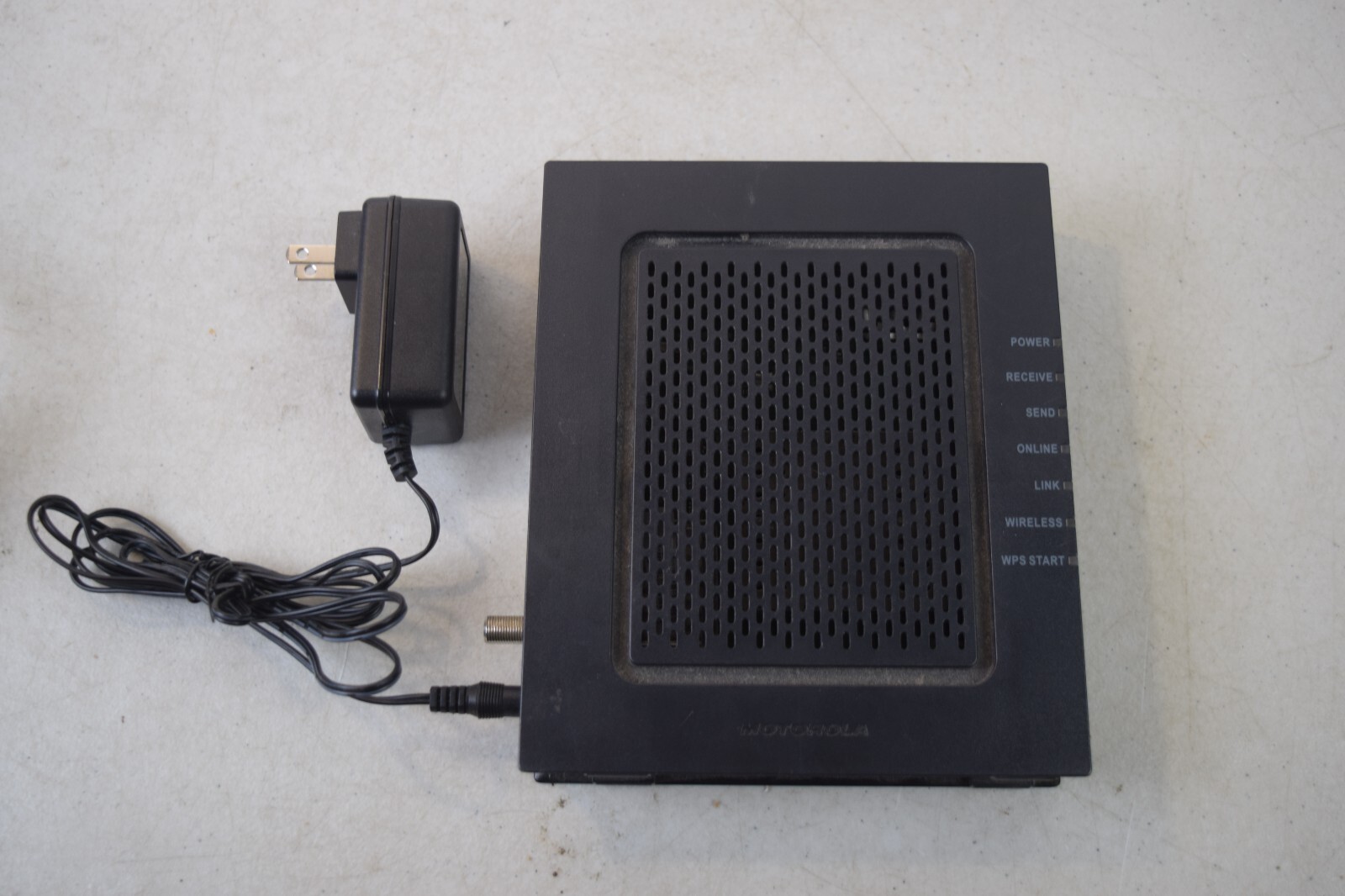 Motorola SURFboard Gateway SBG941 Wireless Cable Modem Ethernet