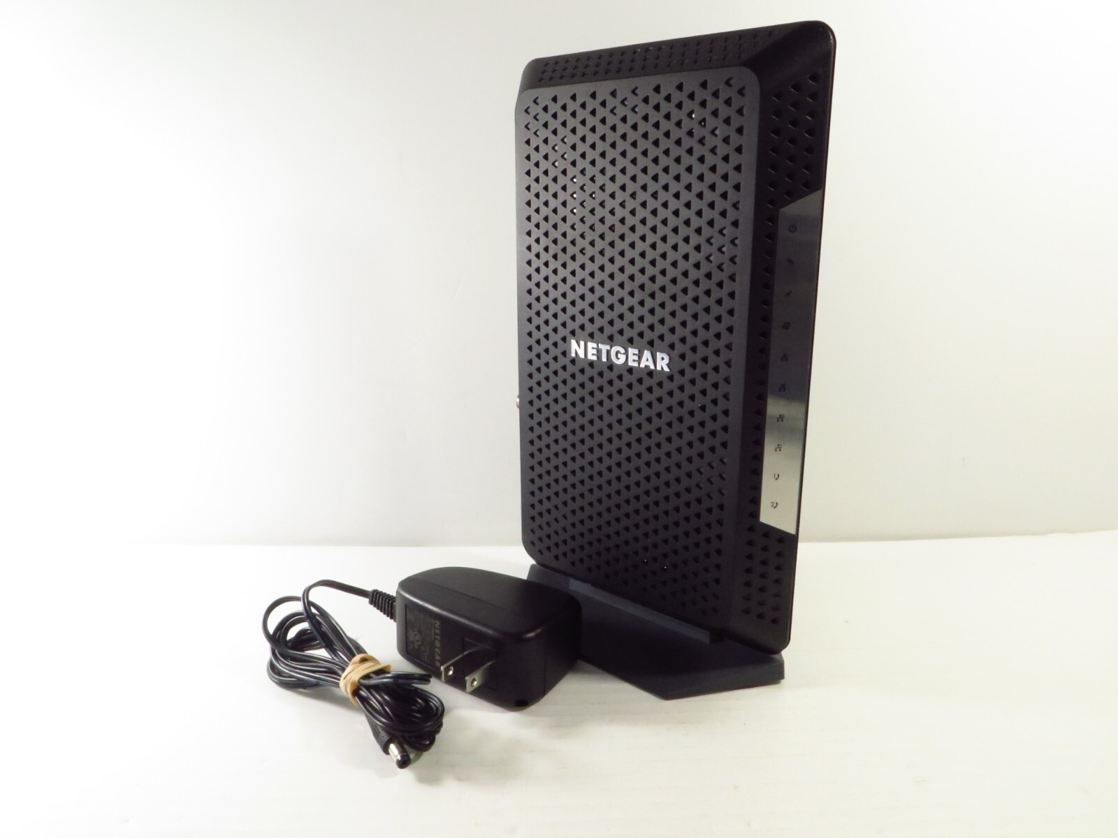 NETGEAR Nighthawk Cable Modem with Voice (CM1150) -Plans Up to 800Mbps