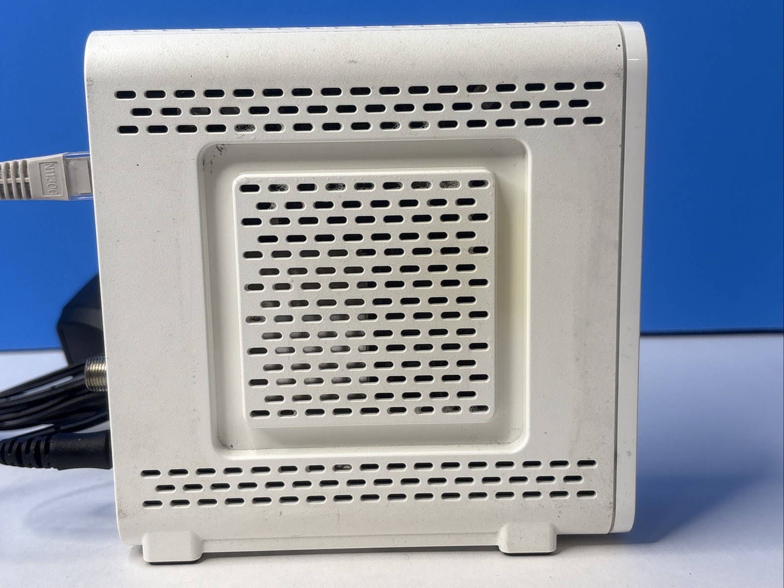 ARRIS SURFboard DOCSIS 3.0 Cable Modem SB6190 – White