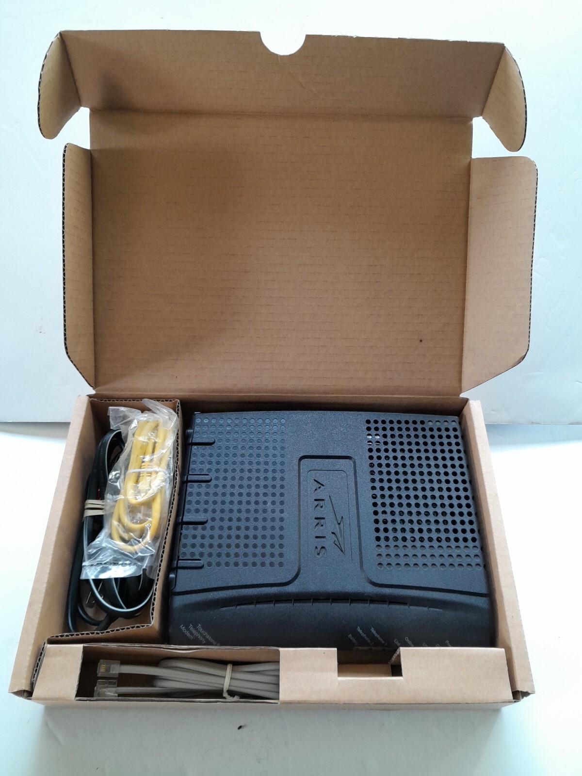 Arris 3.0 Cable Modem Model: TM602G/115 P/NTM02AC1G6 USED