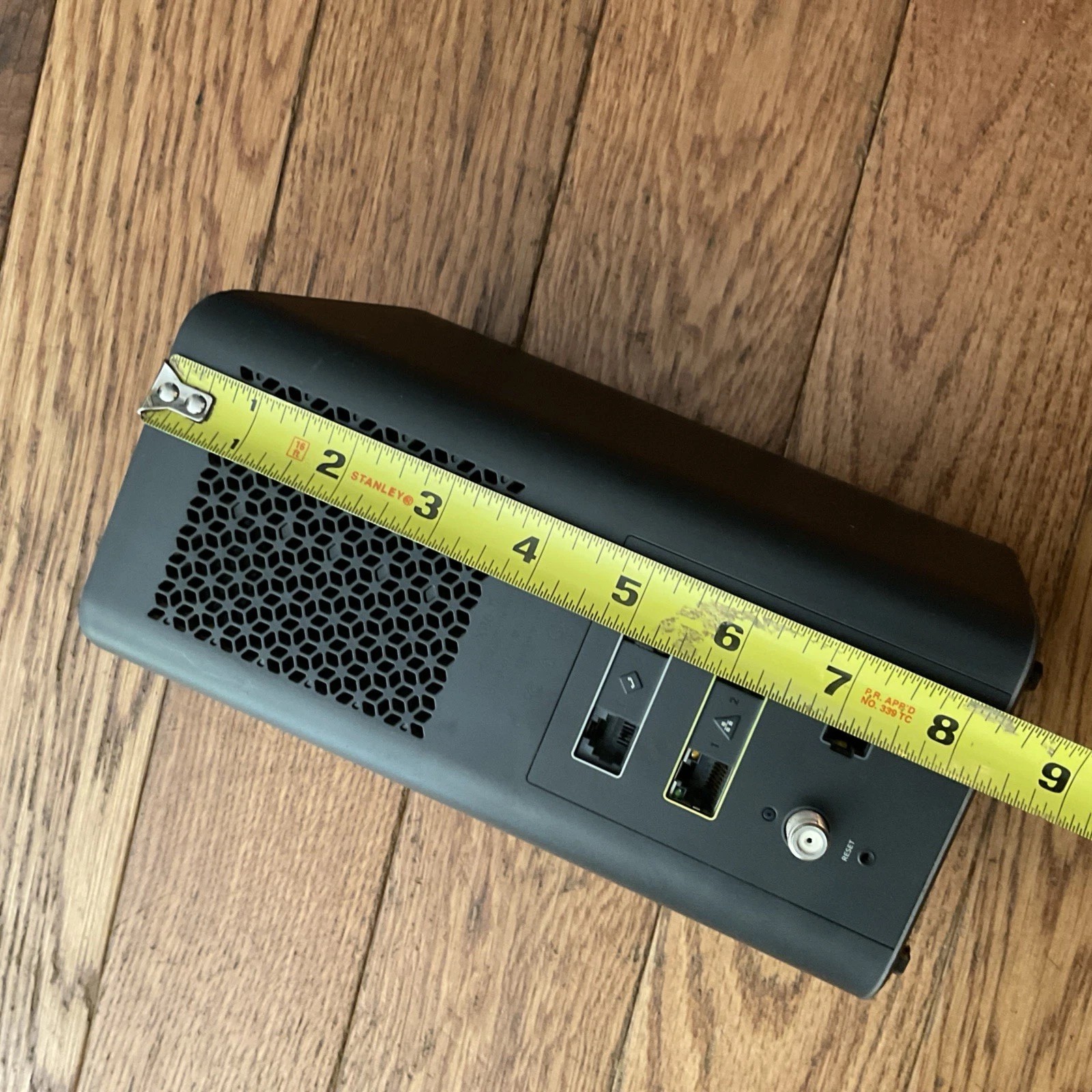 Xfinity XB6-A WIFI Router & Modem No Power Cord For Parts or Not Working