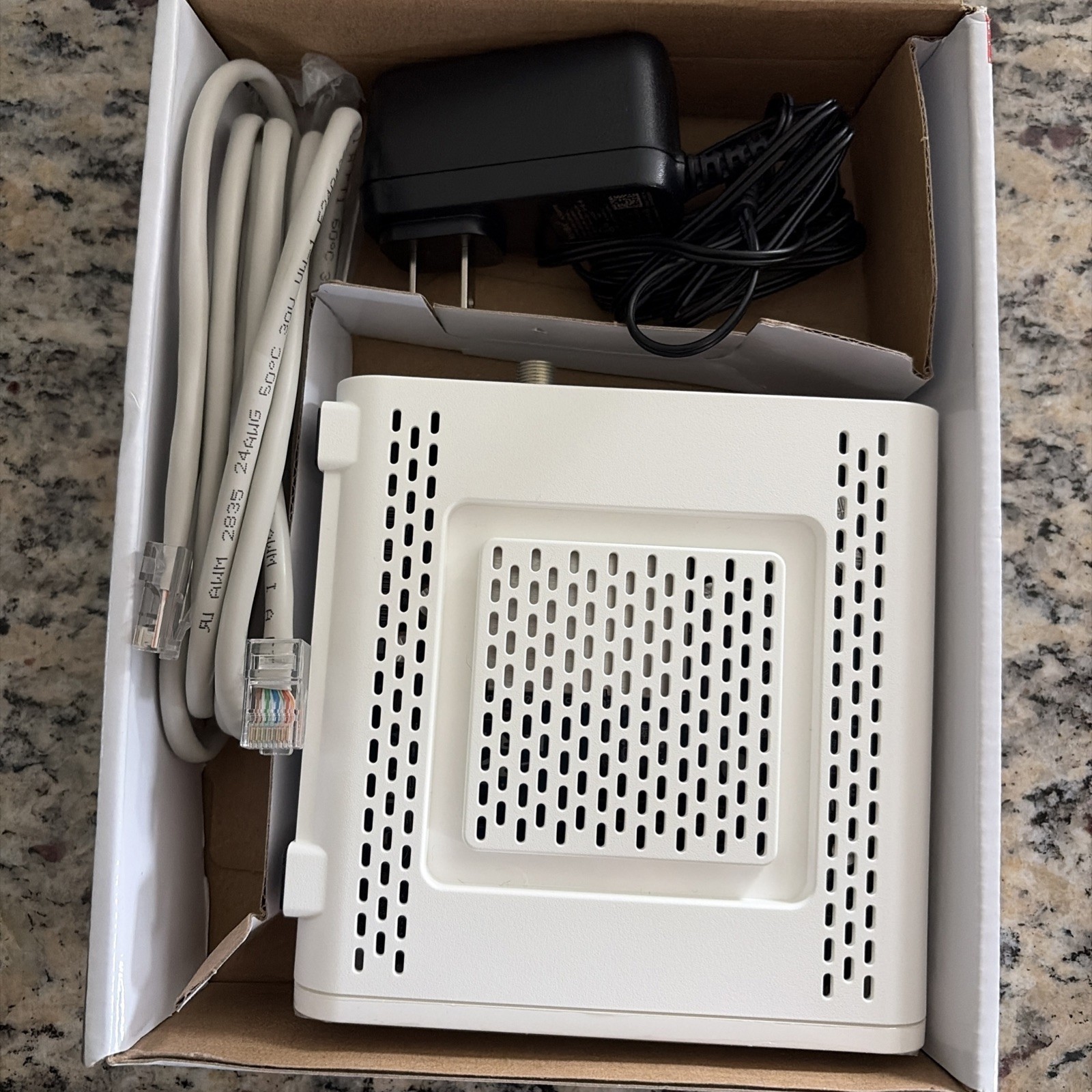 ARRIS Surfboard SB6190-RB DOCSIS 3.0 Cable Modem, White