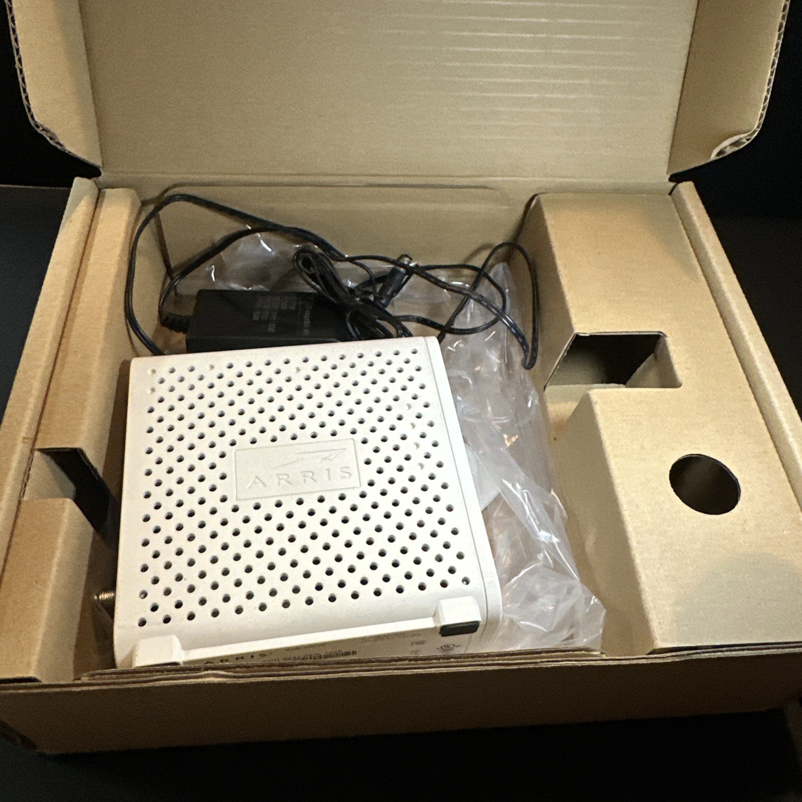 ARRIS SURFboard SB6183 DOCSIS 3.0 Cable Modem