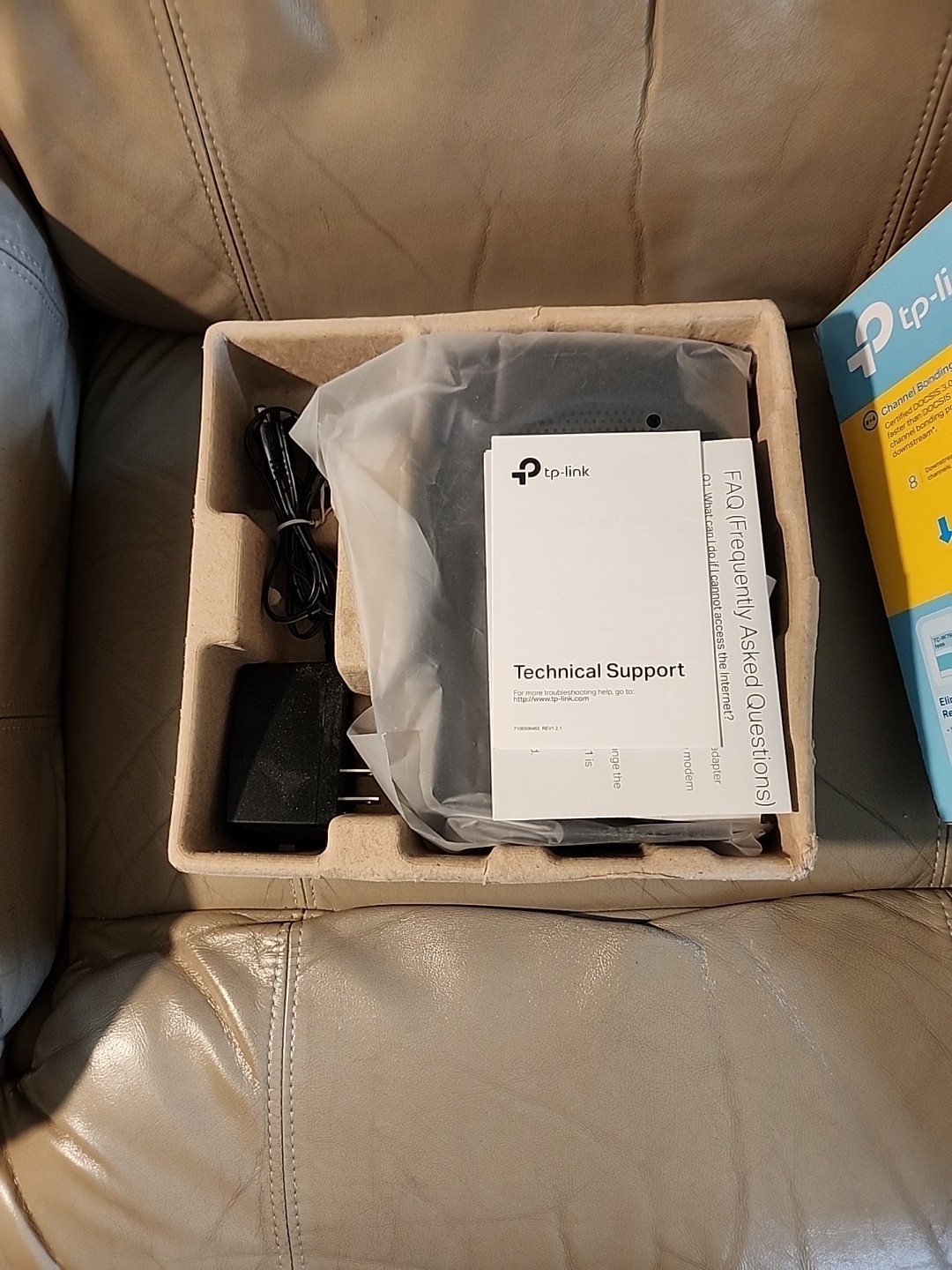 TP-Link TC-W7960 300Mbps Wireless Modem Router – Black