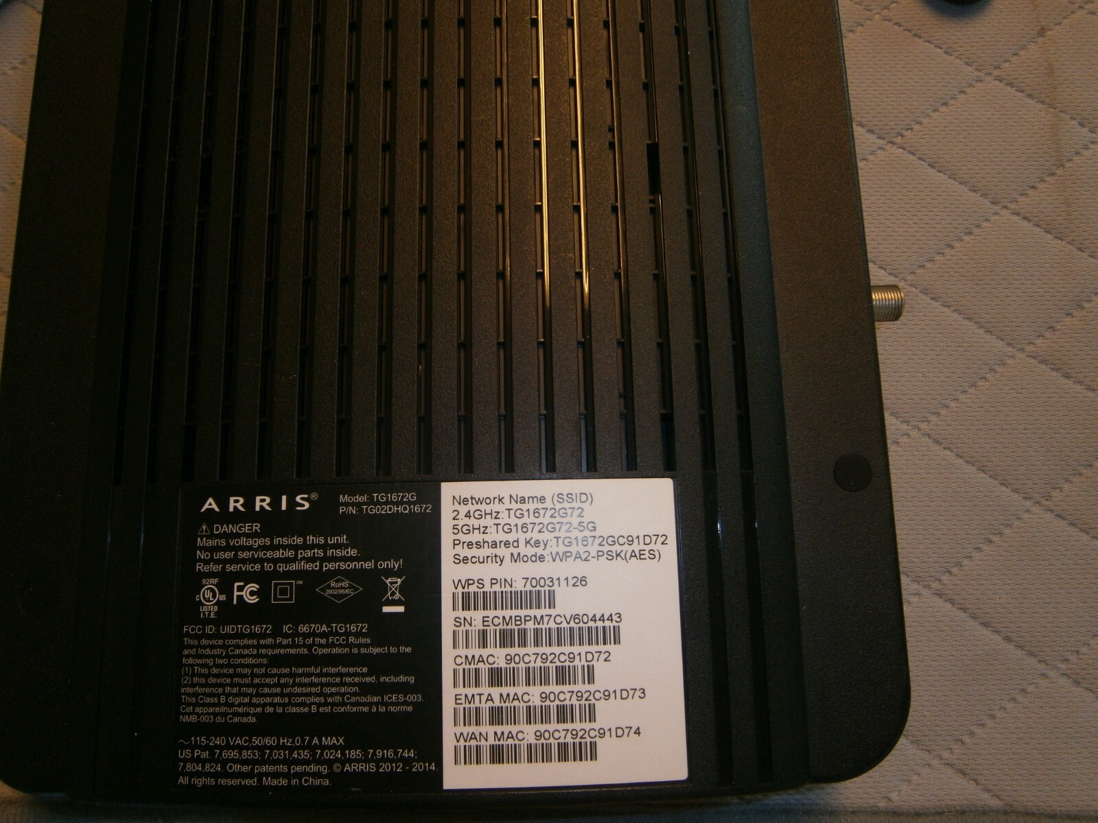 Arris TG1672G Touchstone Telephony Gateway WIFI (2.5GHz – 5.0GHz) 4 Port Modem