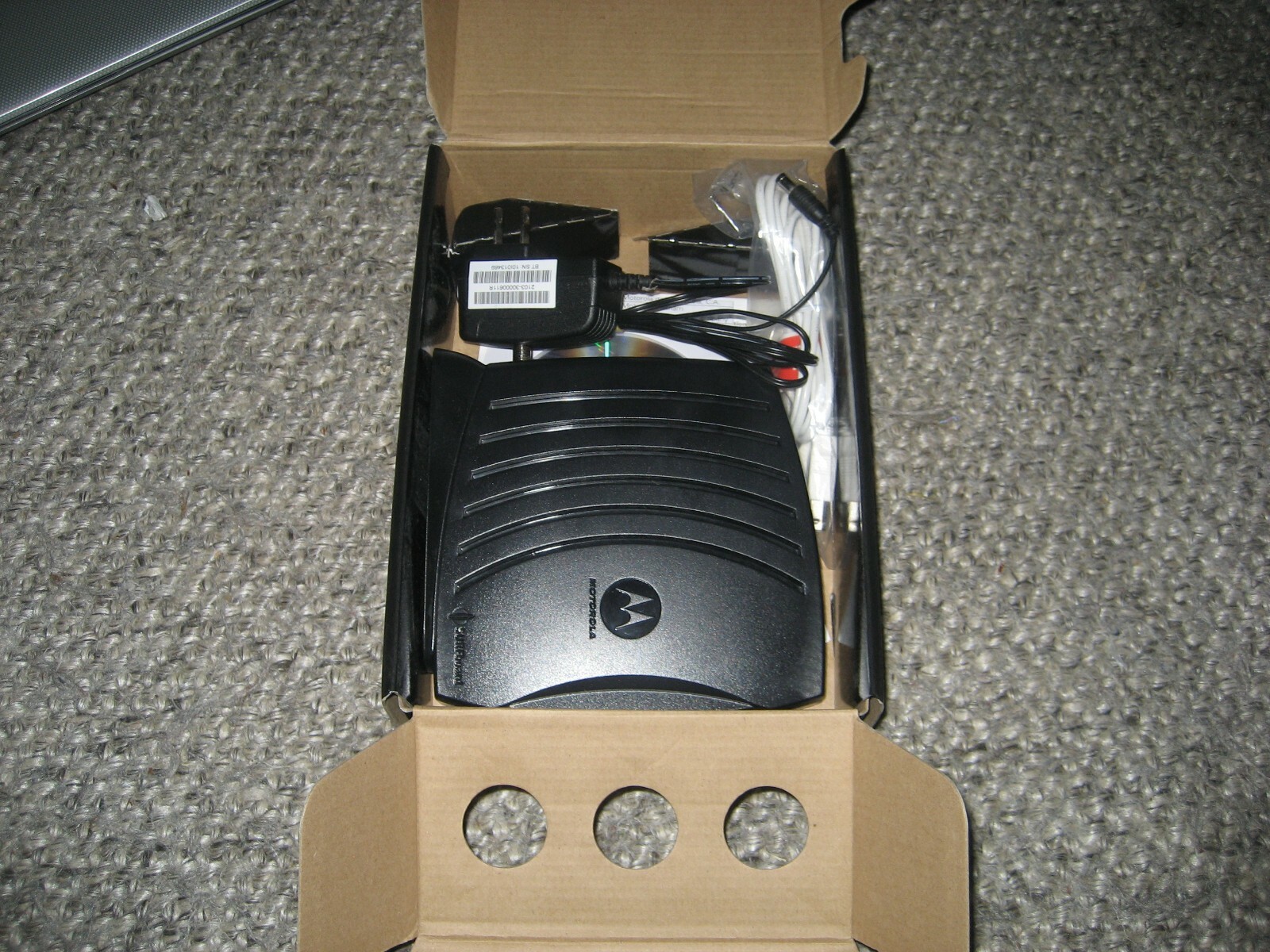 Motorola SURFboard SB5101 (SB515290-087-00) 38 Mbps, 4 pieces
