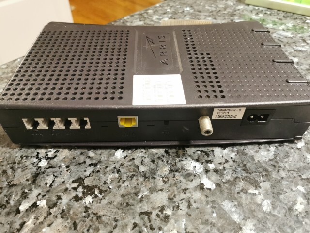 Arris TM604G TM04AHDG6 Ethernet Internet Telephone 4 Port, No Power Cord