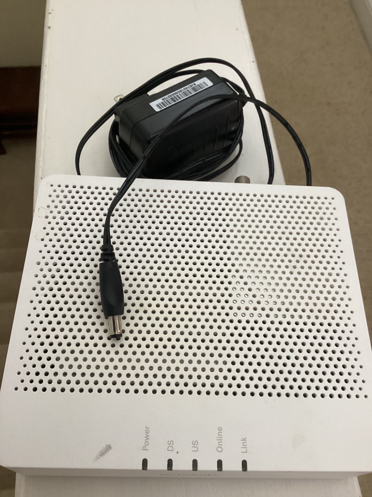 Technicolor Ultra-Broadband Cable Modem – Model TC4400-AM with power cord used