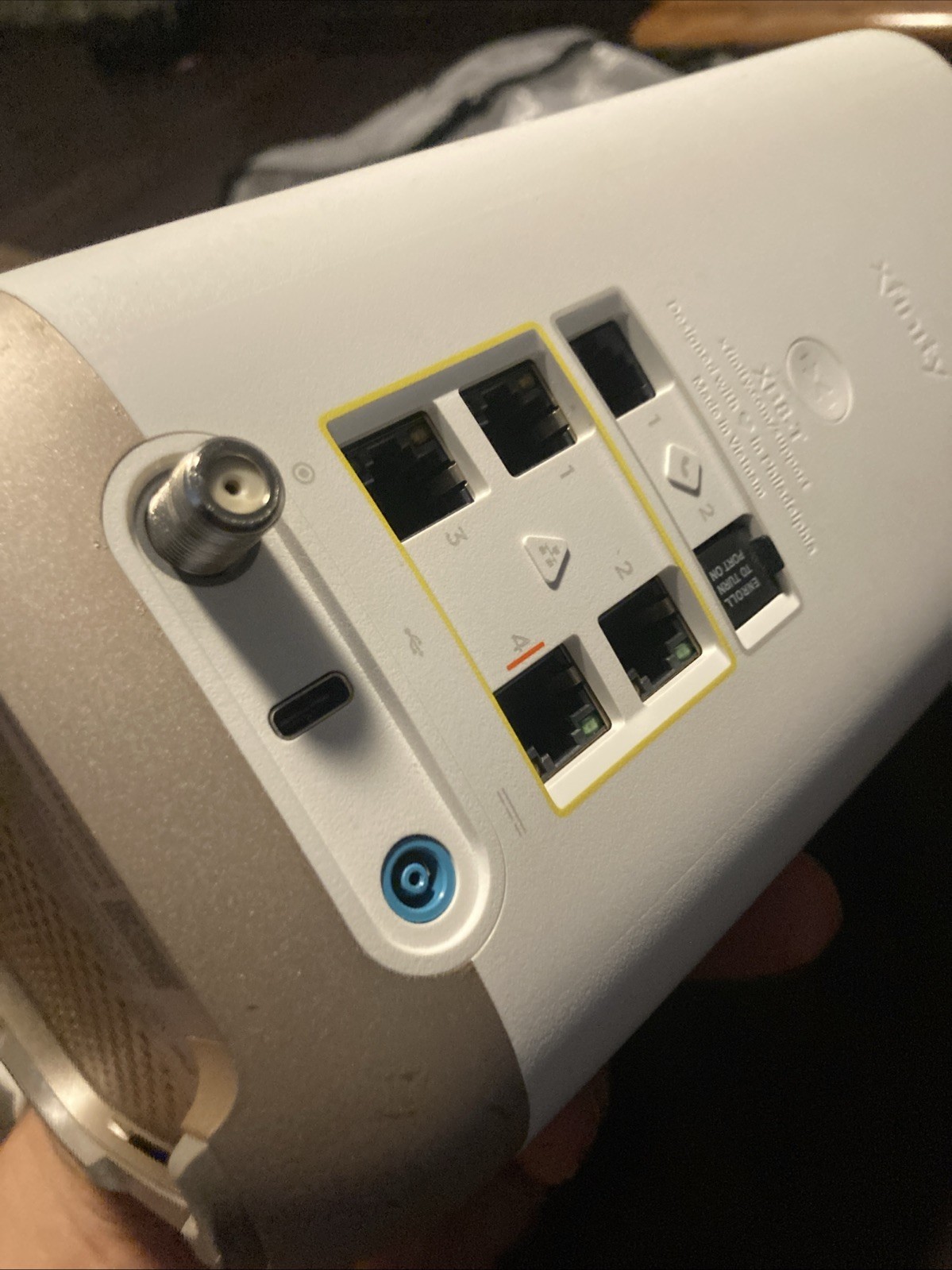 Xfinity xFi Gateway Router XB8-T Triband Wifi CGM4981COM As Is Read Description