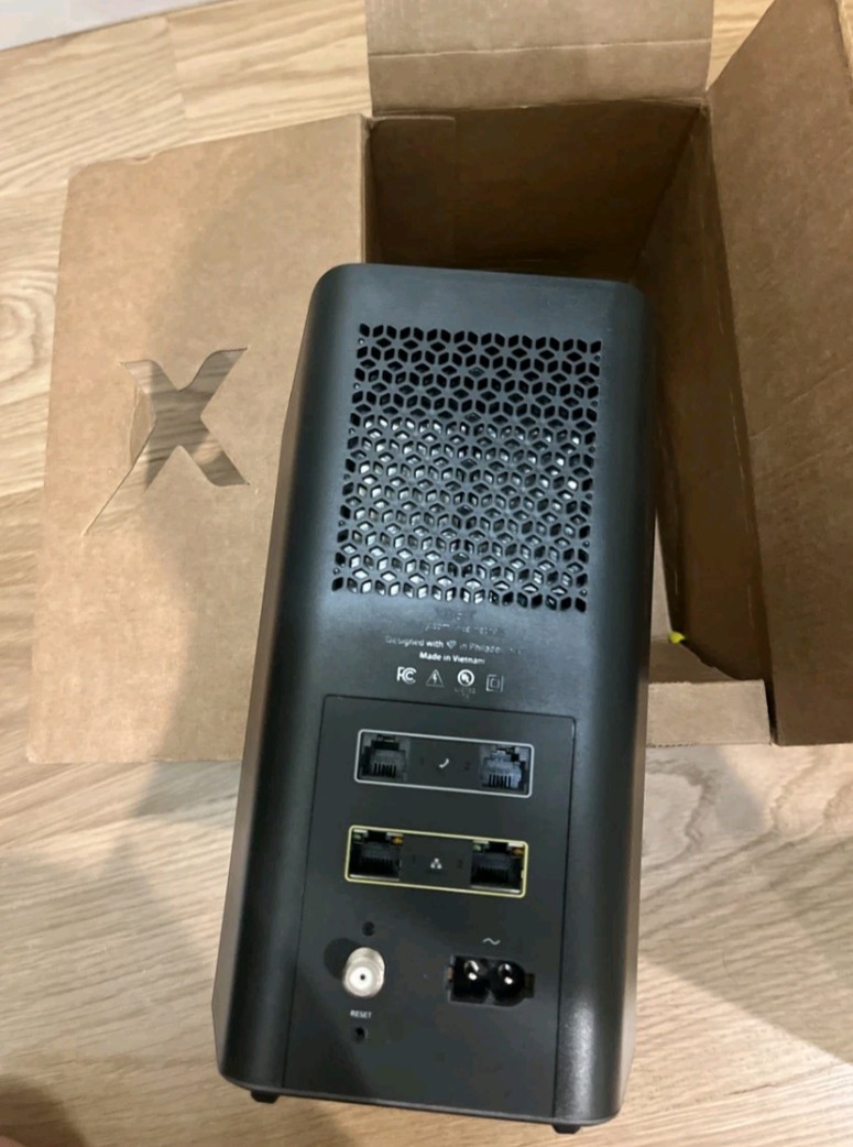 Xfinity XB6-T CGM4140COM WiFi Router & Cable Modem – w/ Power & Coax Cable