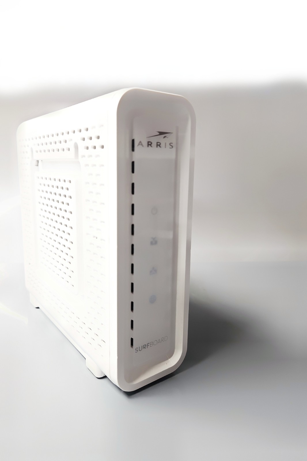 ARRIS SurfBoard SB8200v3 3.1 Modem for High-Speed Internet w/Cable