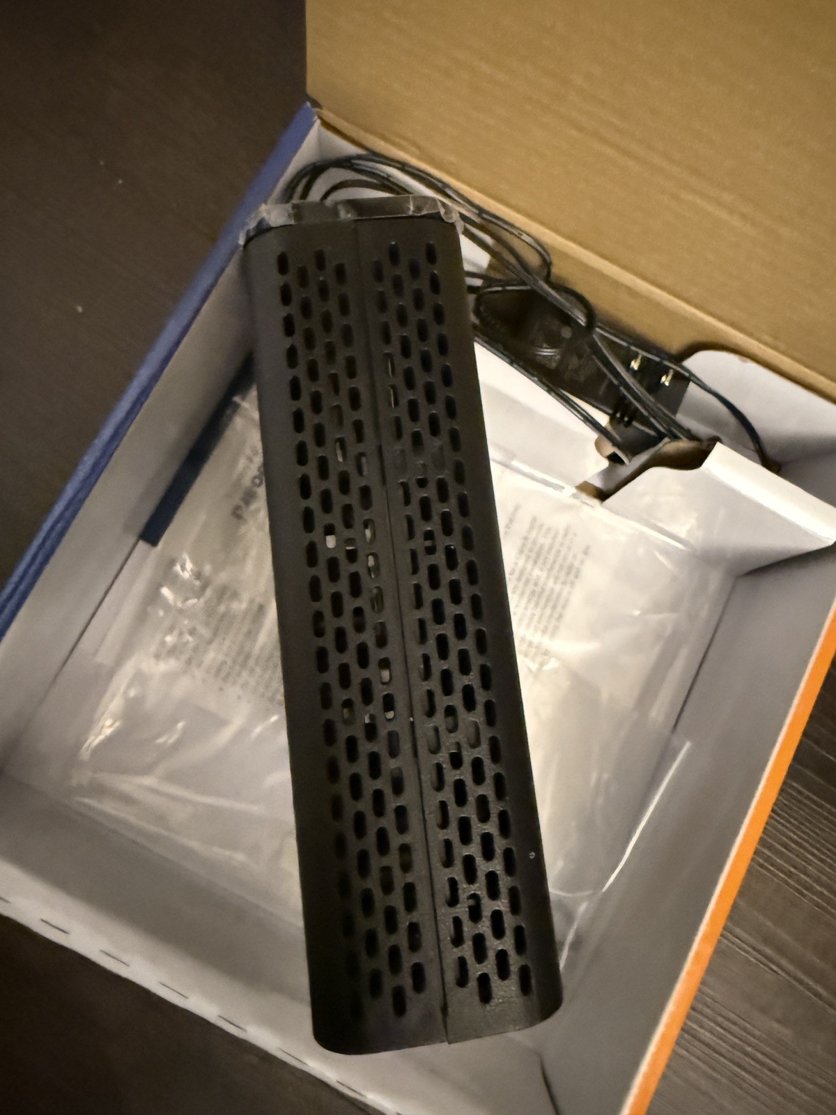 ARRIS SURFboard G36 DOCSIS 3.1 Wi-Fi 6 Cable Modem & AX3000 Wi-Fi Router