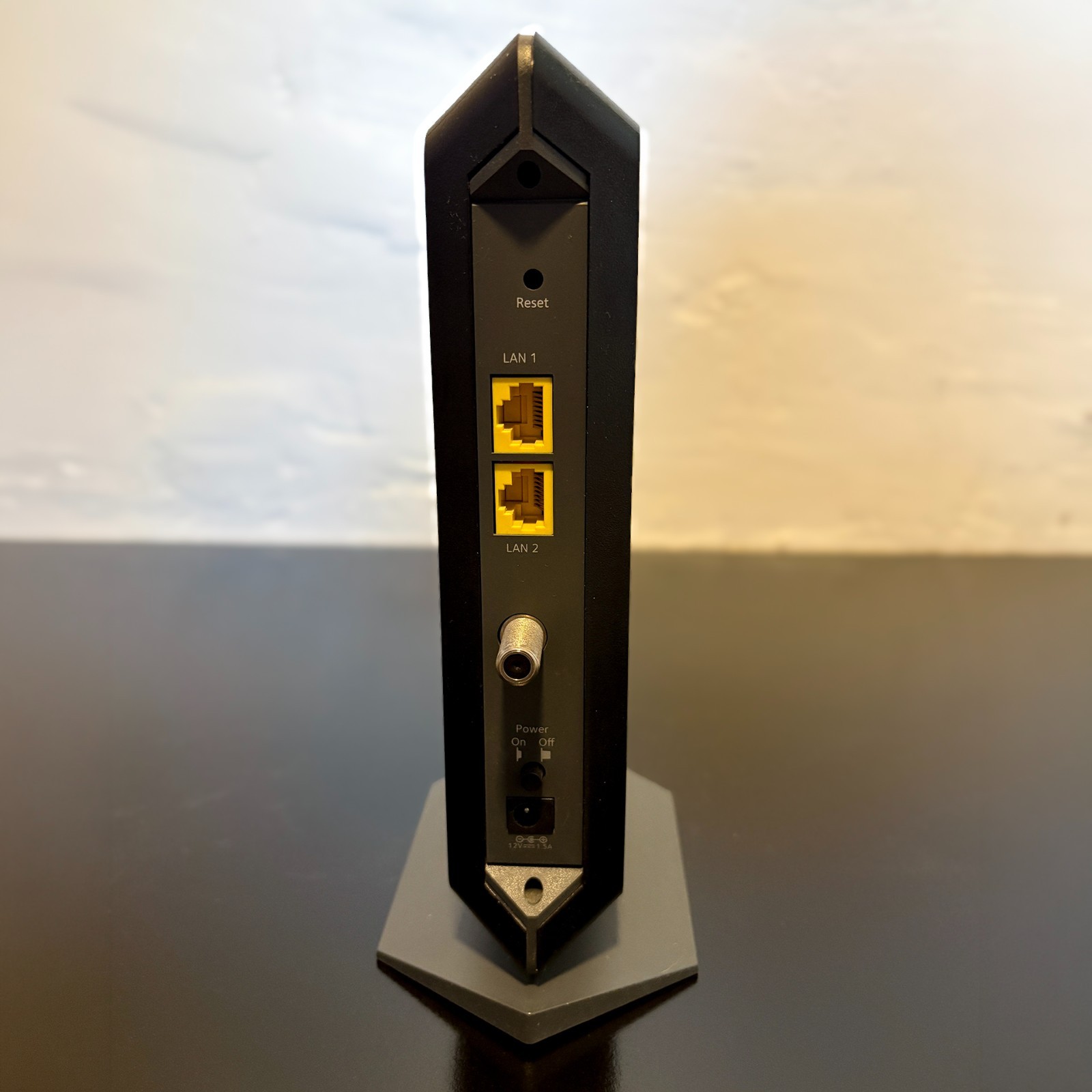 NETGEAR CM1100 Cable Modem DOCSIS 3.1 Gigabit | Xfinity Cox Spectrum Compatible