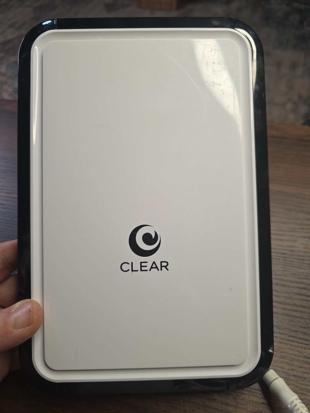 Clear Model# WIXFBR-117 4G/LTE Modem Router With Power Adapter TESTED & WORKING!