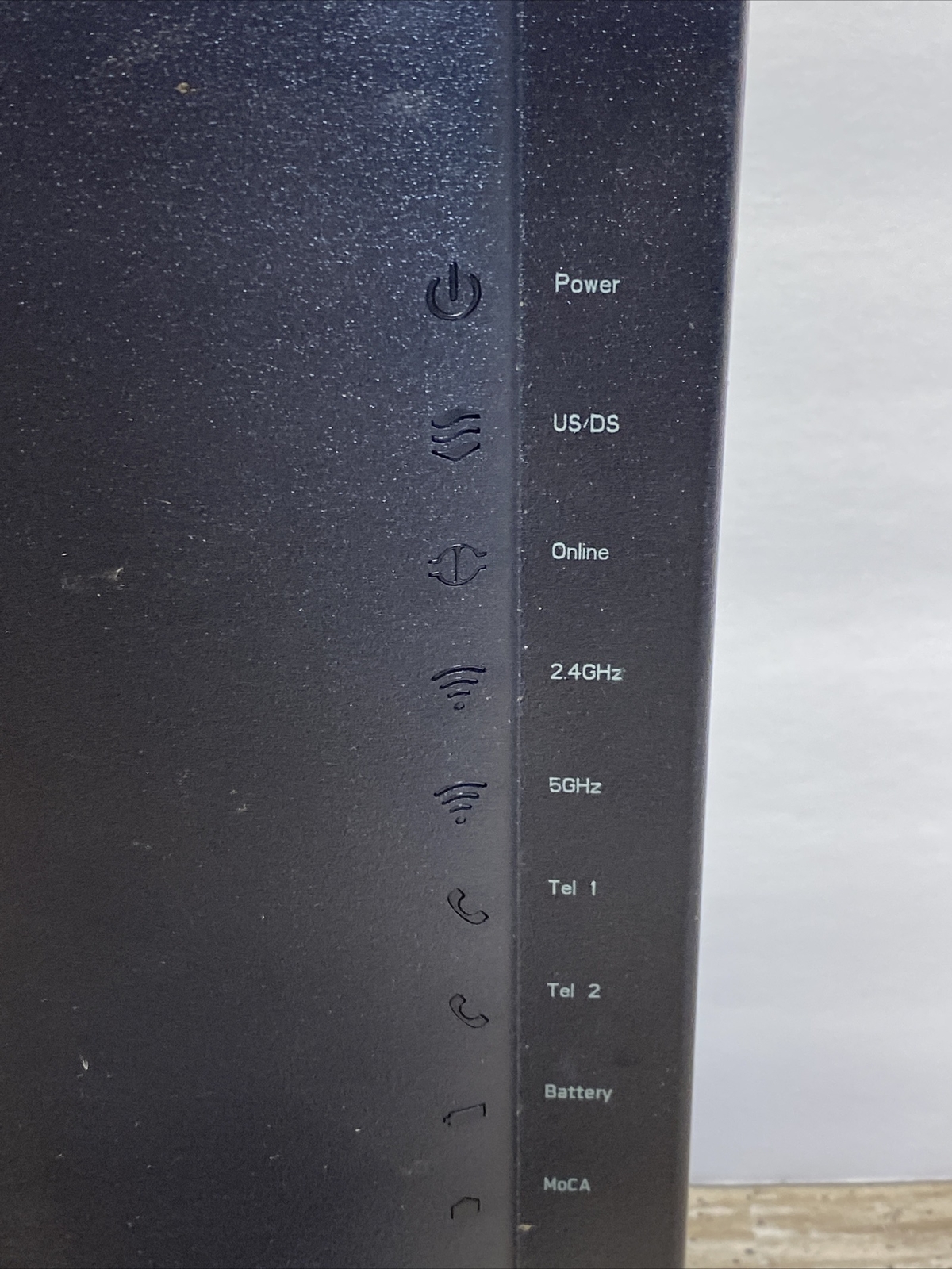 Arris TG1672G Touchstone Telephony Gateway WIFI (2.5GHz – 5.0GHz) 4 Port Modem
