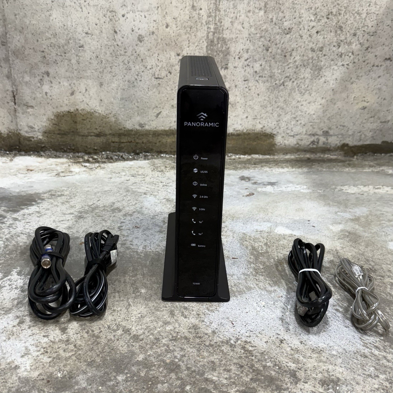 Arris Panoramic TG1682G Dual Band WiFi Router Cable Modem 2.4GHz 5GHz