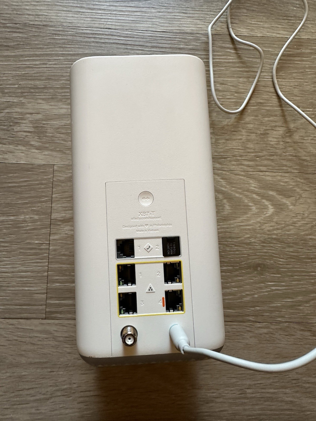 Comcast Xfinity XB7-T Modem WiFi Router Without Power Cord Tested Works