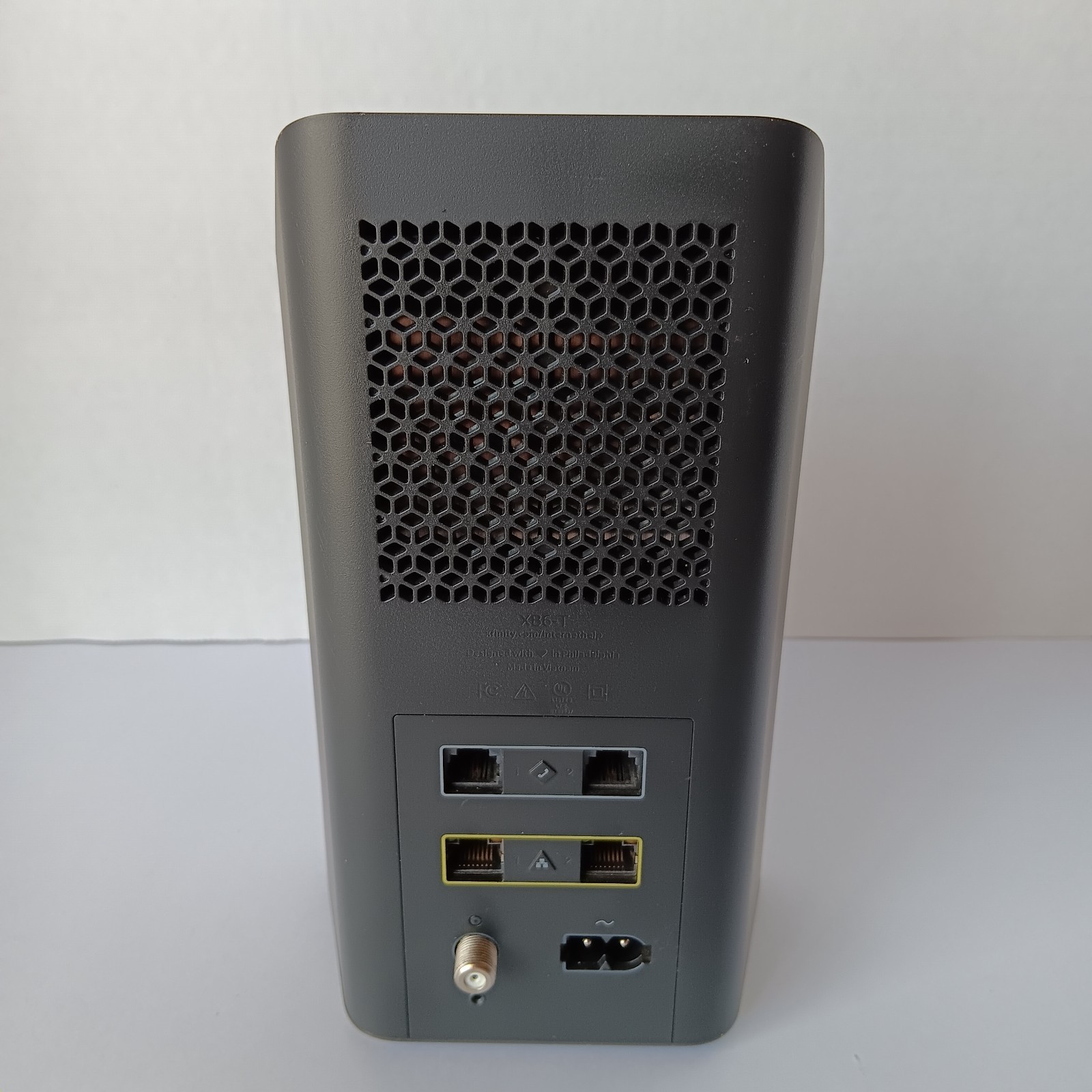 Xfinity XB6-T CGM4140COM WiFi Router & Cable Modem – w/ Power & Ethernet Cable