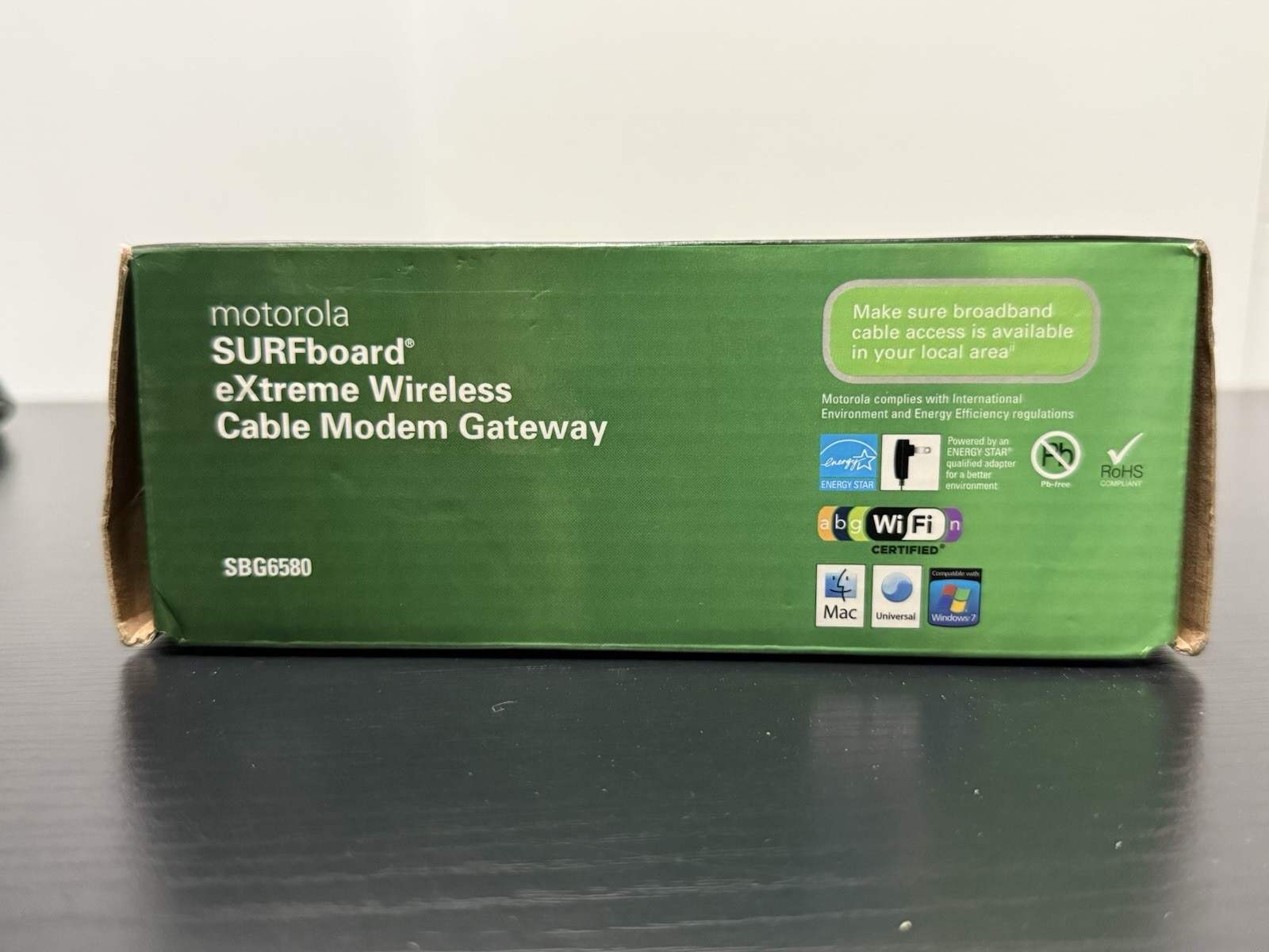 Motorola SBG6580 SURFboard Wireless Cable Modem Router DOCSIS 3.0 w/ Box