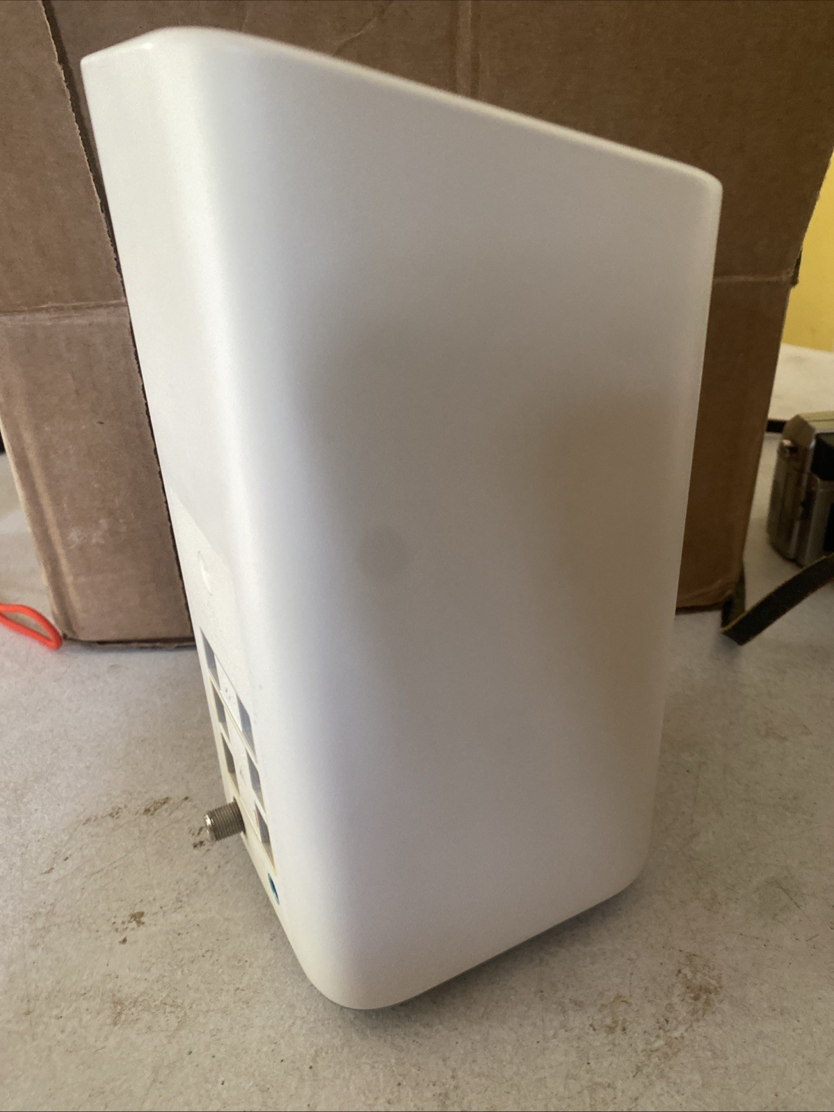 Xfinity XB7-T Gateway Modem Router With Power Cord And Coaxial Cable