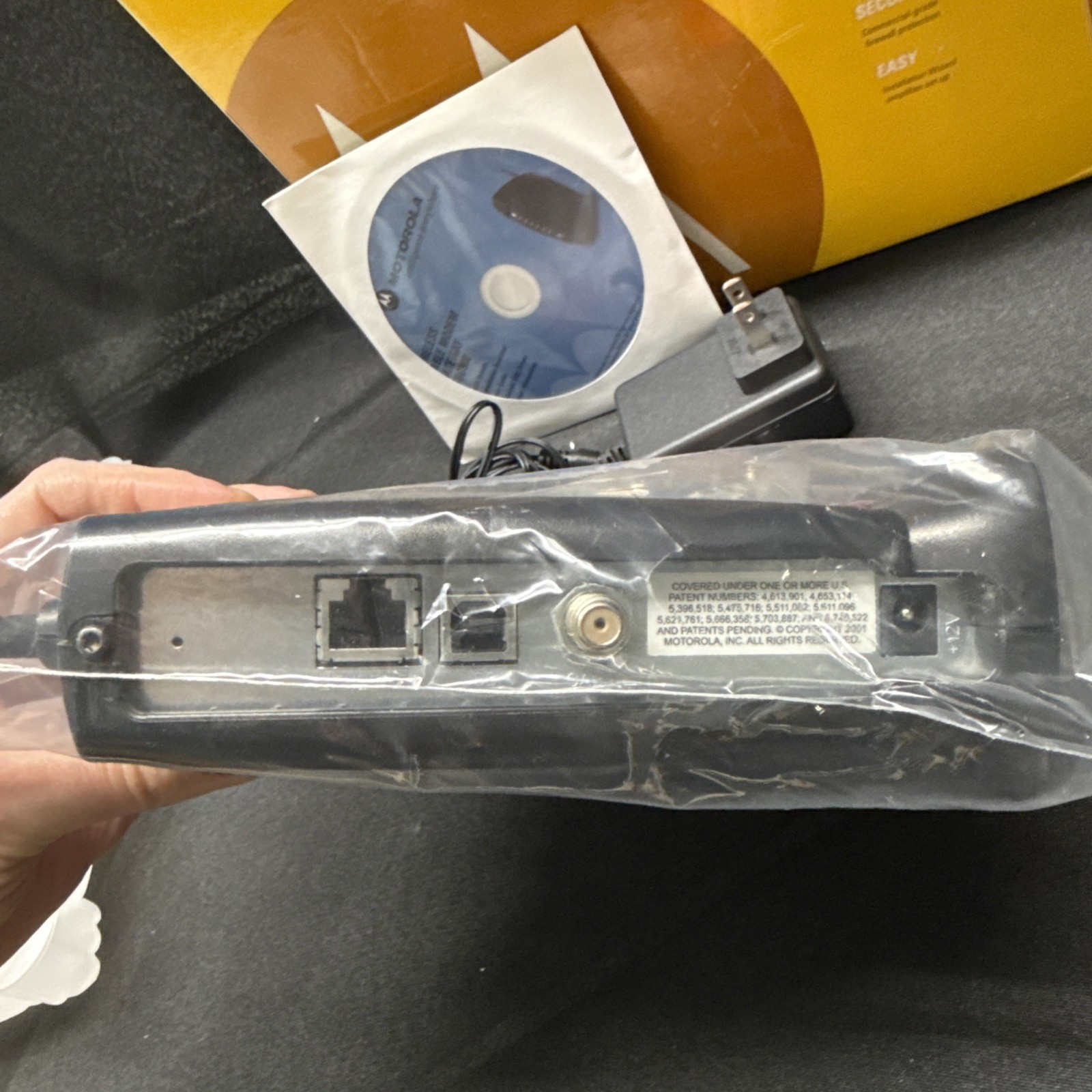 Motorola SURFboard SBG900 DOCSIS 2.0 Modem 54 Mbps