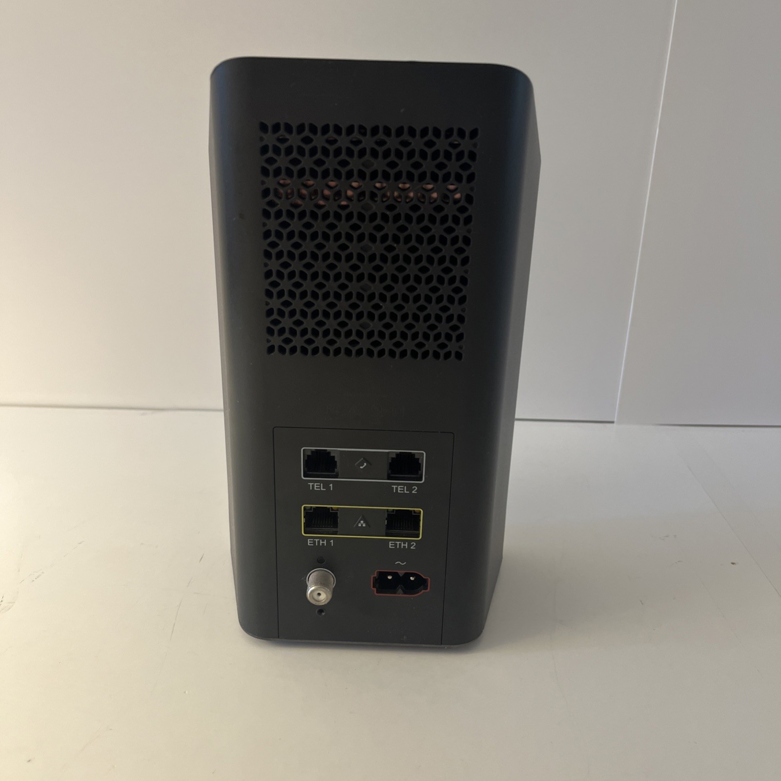 Cox Panoramic Cable Modem WIFI Gateway Modem/Router CGM414X w/ Power Cord