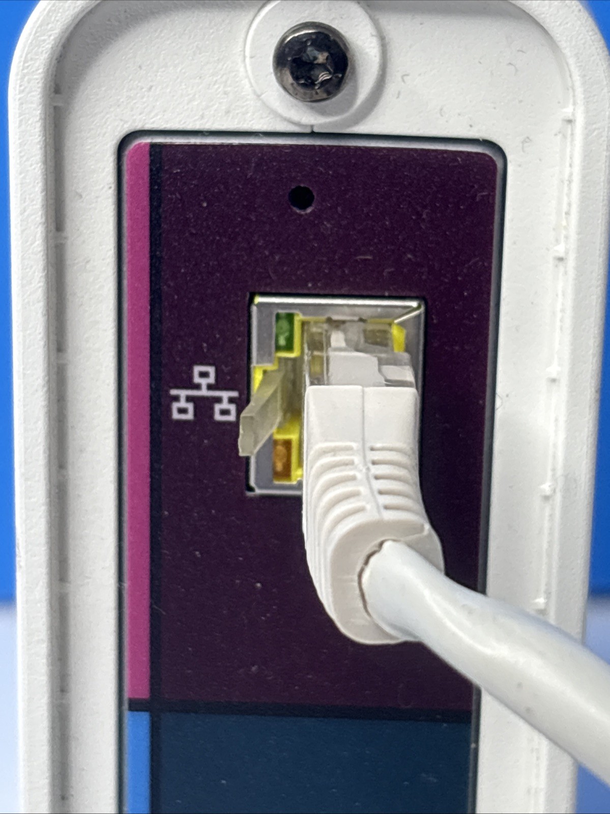 ARRIS SURFboard DOCSIS 3.0 Cable Modem SB6190 – White