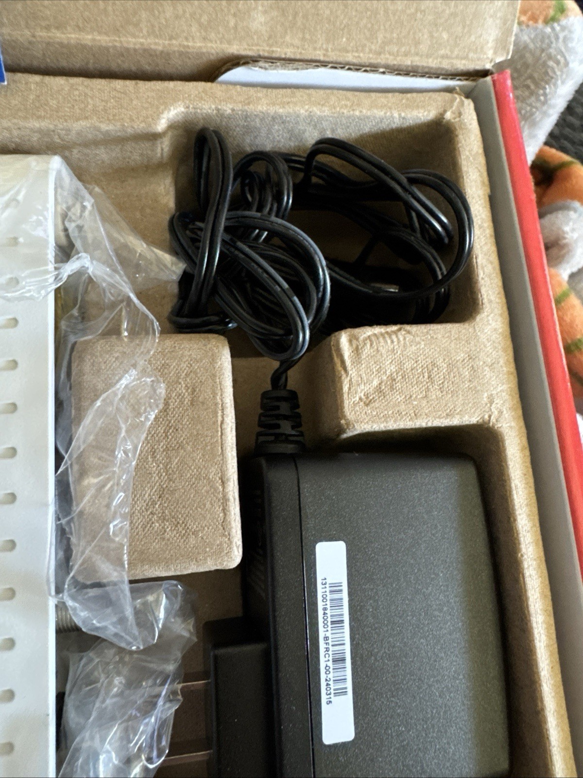 SB8200 Arris Surfboard Cable Modem – Factory Sealed (damaged Box)