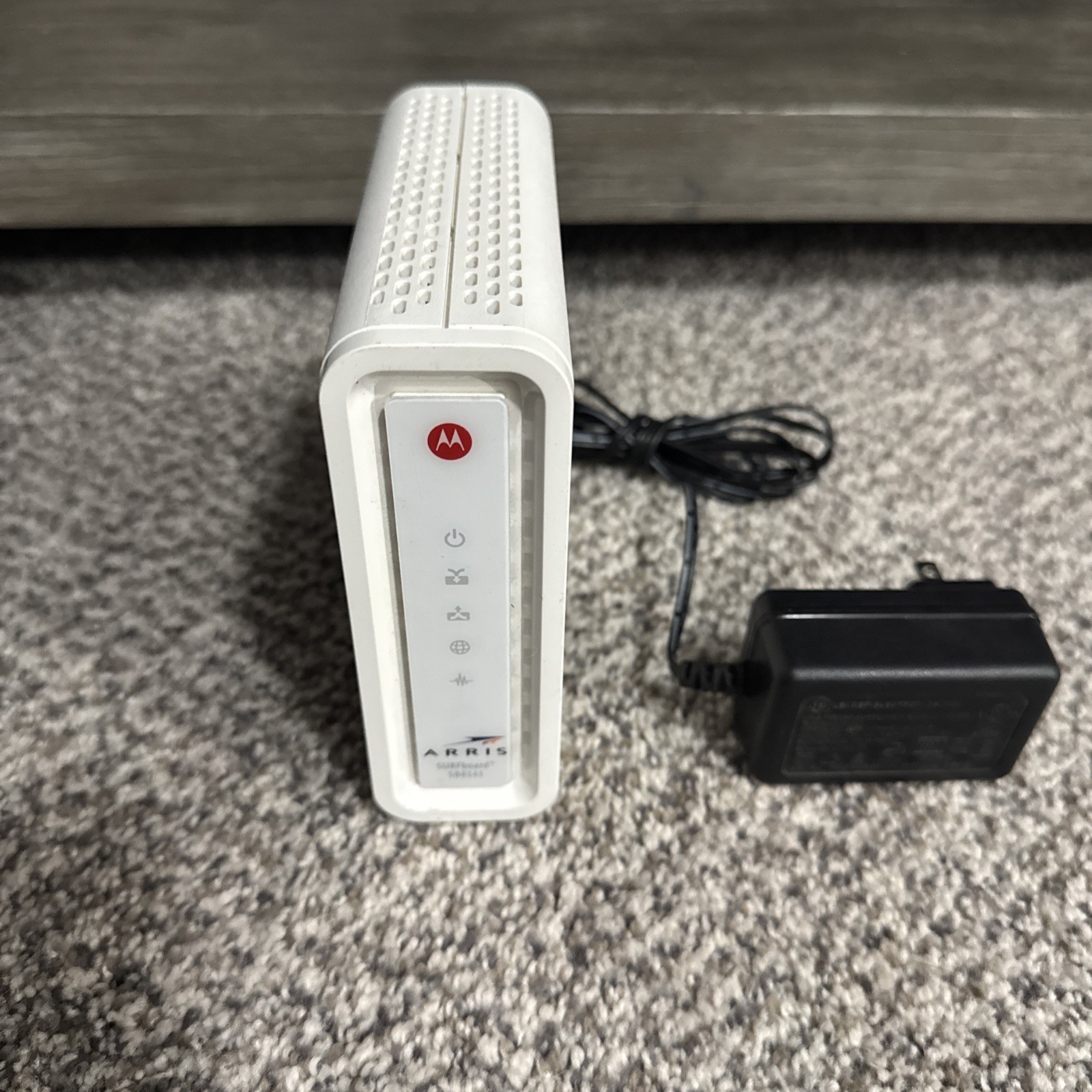 ARRIS SURFboard SB6141 Docsis 3.0 Cable Modem Used