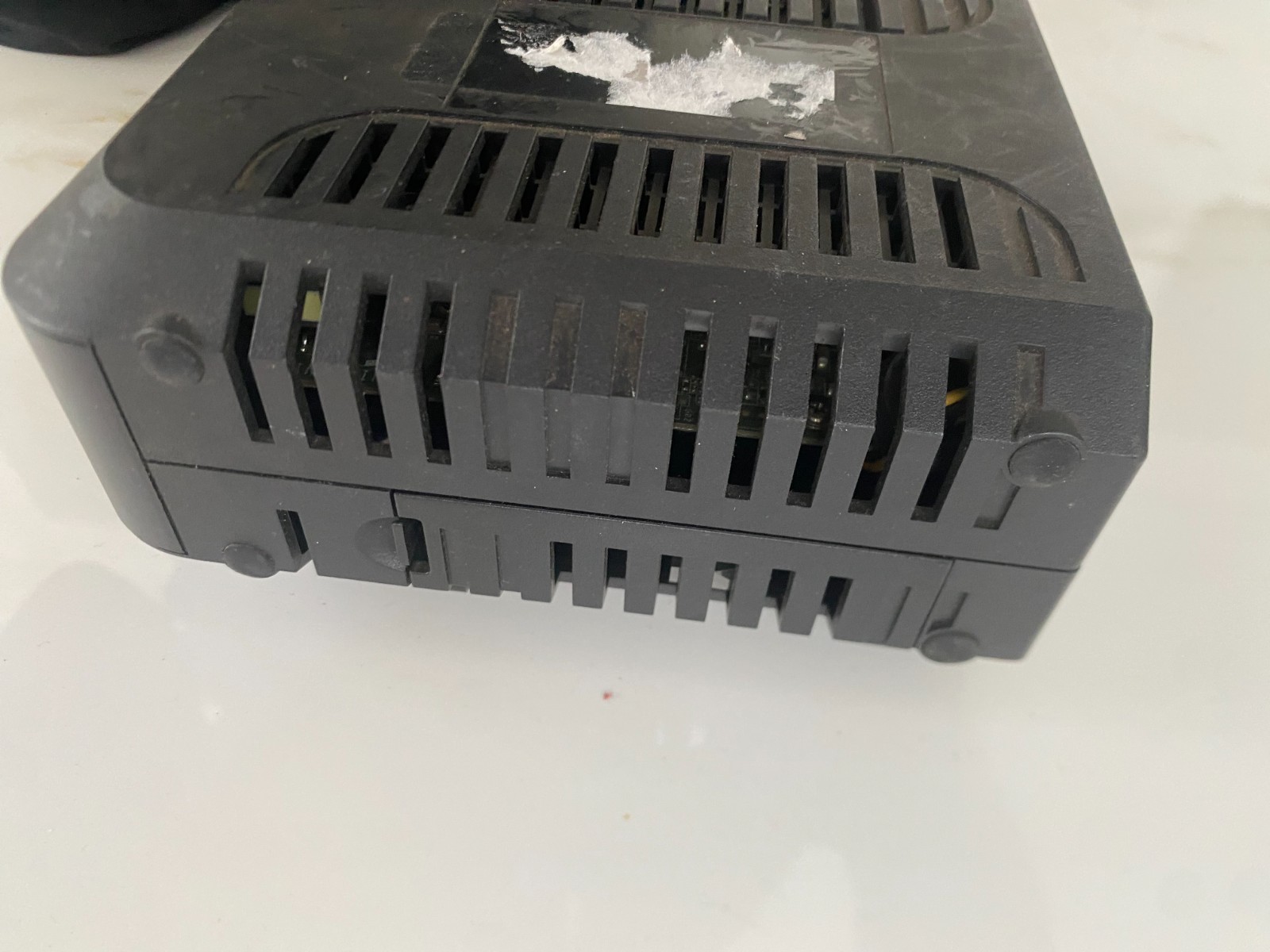 CISCO DPQ3925 8×4 DOCSIS 3.0 Wireless Telephony Gateway Modem Router Black USED